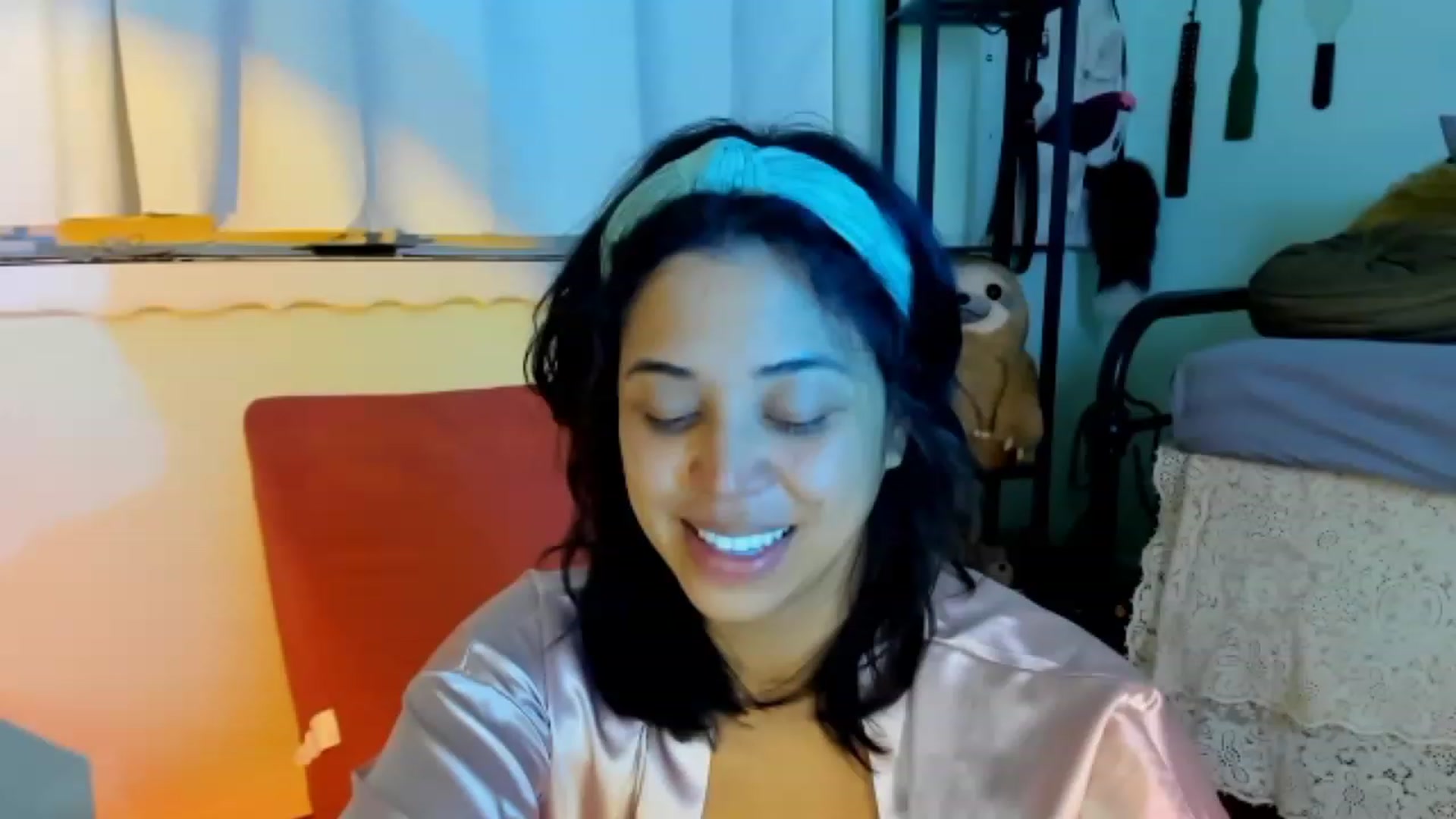 Gallery image thumbnail from KissingHigh's myfreecams stream on, 08/01/2023, 08:07 image 4 of 20