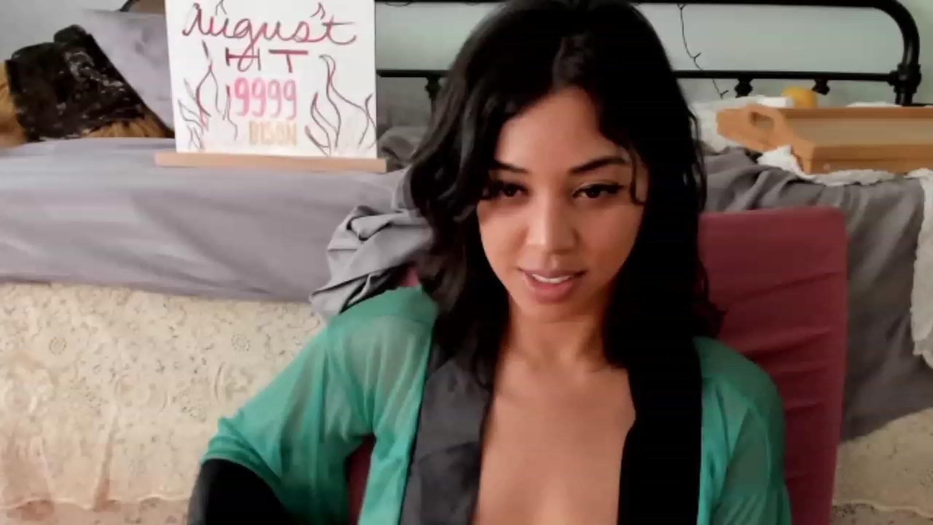 Gallery image thumbnail from KissingHigh's myfreecams stream on, 08/06/2023, 01:11 image 9 of 20