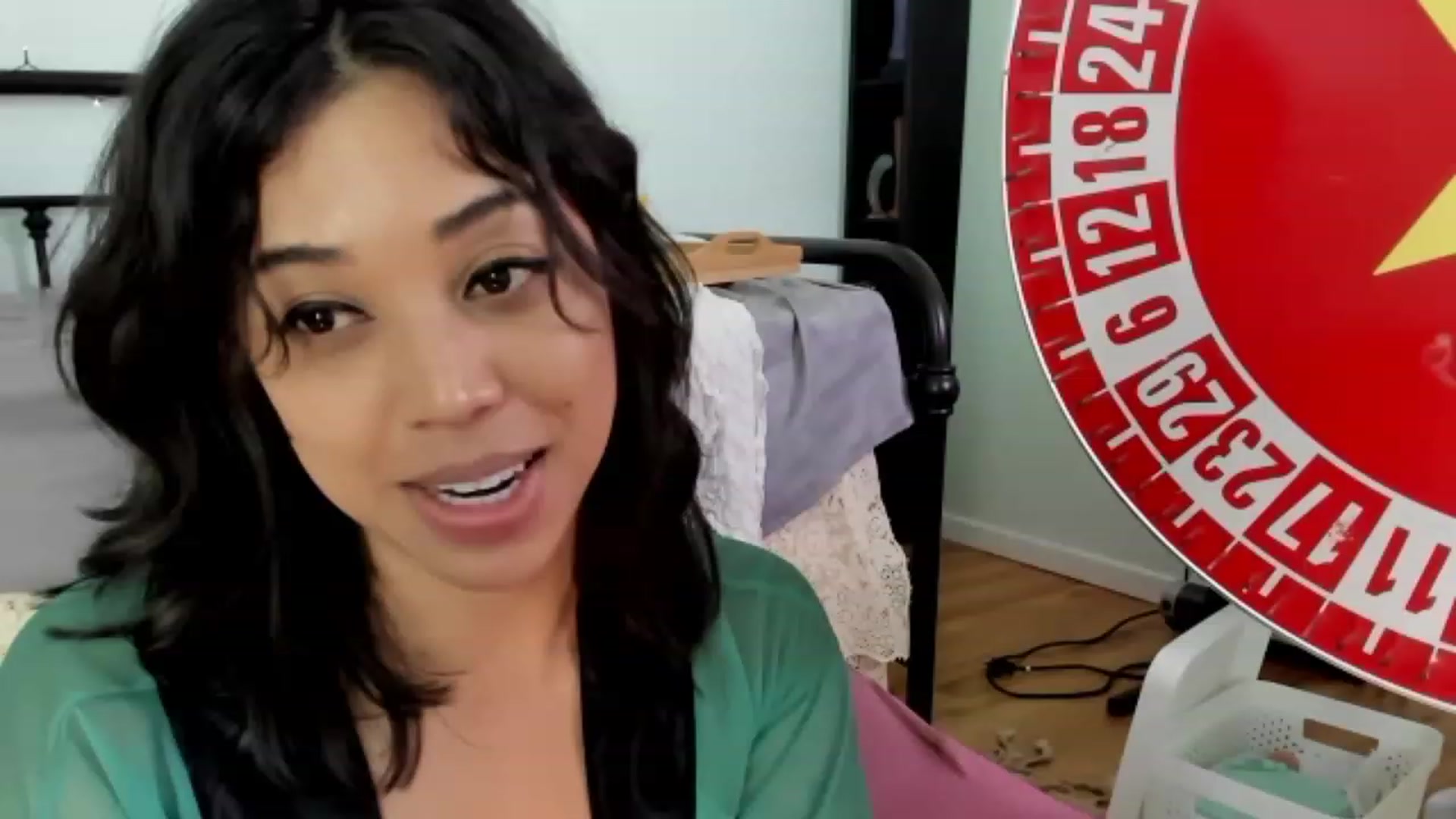 Gallery image thumbnail from KissingHigh's myfreecams stream on, 08/06/2023, 04:14 image 9 of 20