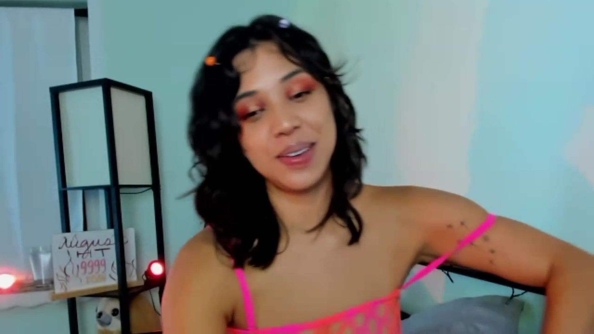 Gallery image thumbnail from KissingHigh's myfreecams stream on, 08/11/2023, 04:12 image 20 of 20