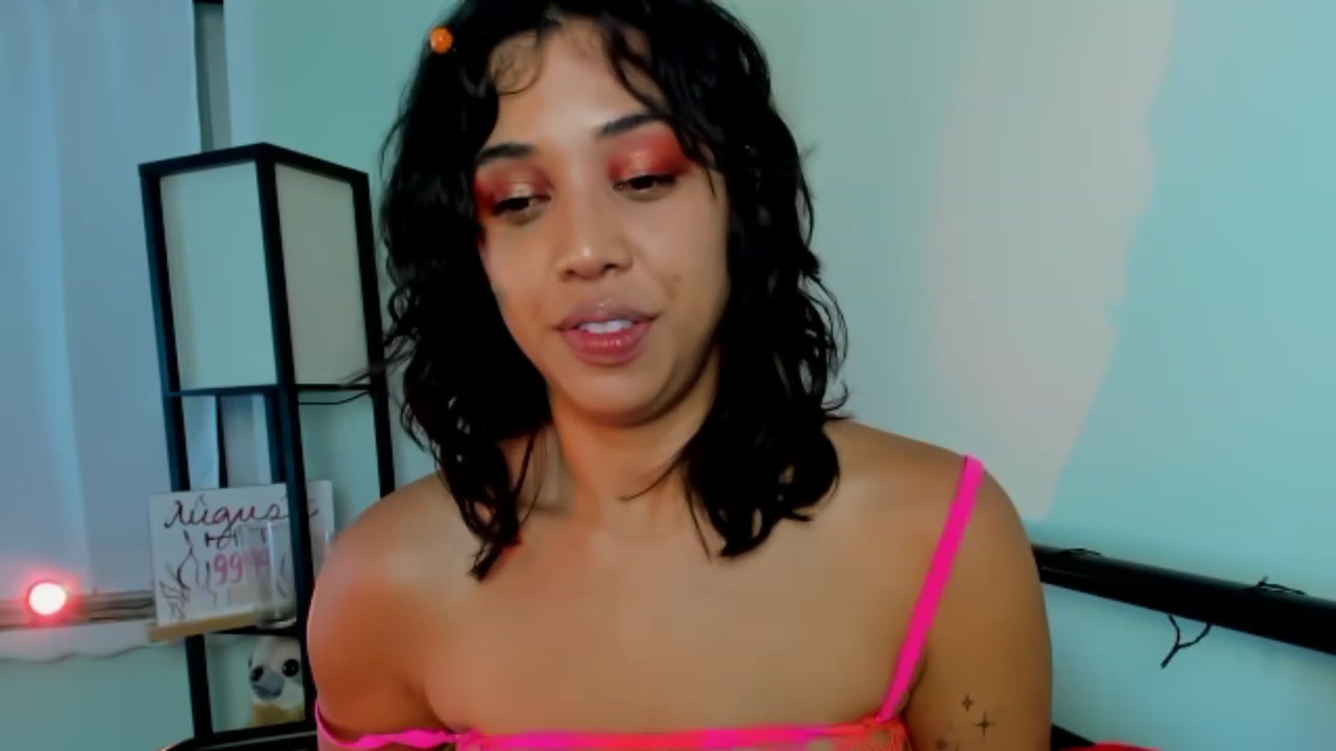 Gallery image thumbnail from KissingHigh's myfreecams stream on, 08/11/2023, 04:12 image 17 of 20