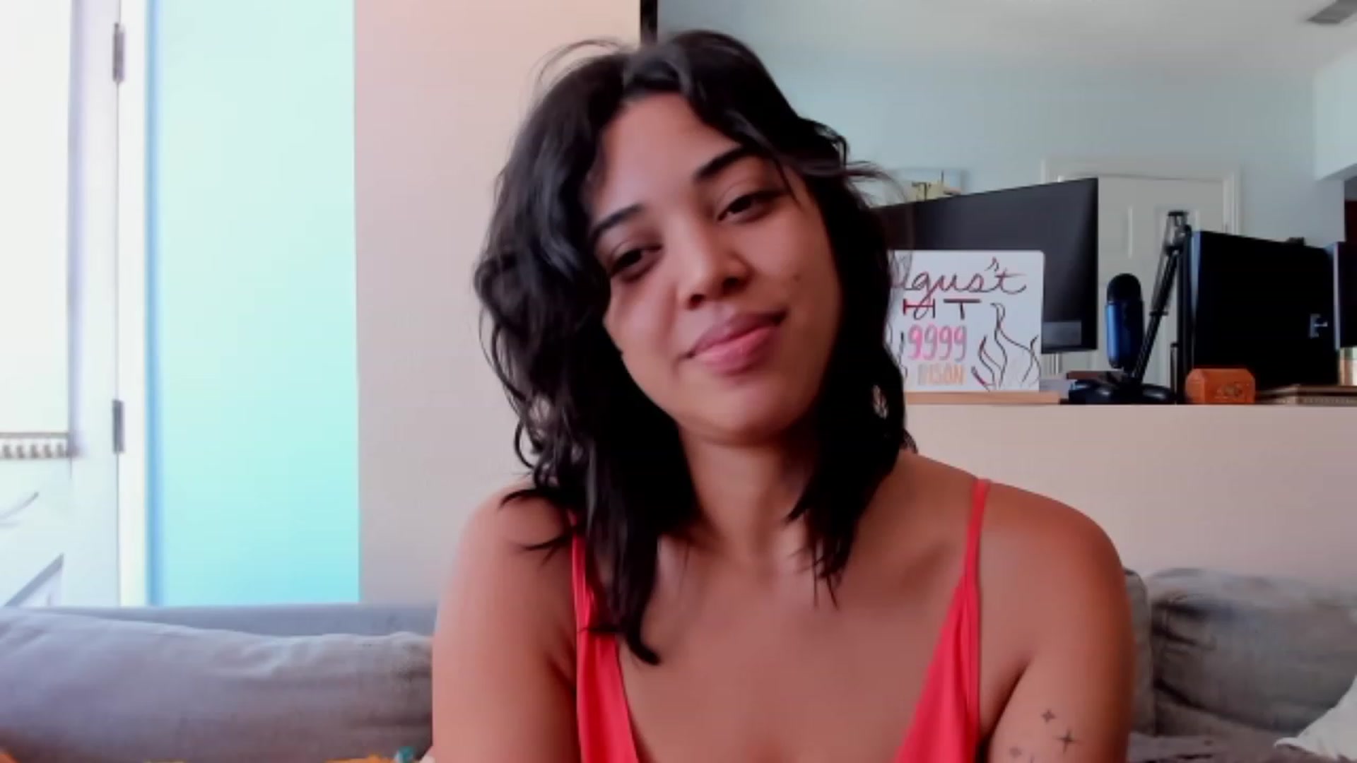 Gallery image thumbnail from KissingHigh's myfreecams stream on, 08/13/2023, 17:41 image 10 of 20
