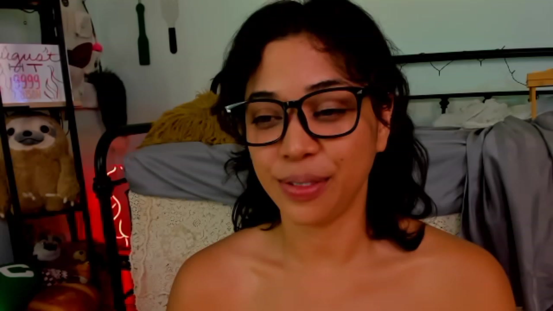 Gallery image thumbnail from KissingHigh's myfreecams stream on, 08/22/2023, 07:26 image 9 of 20