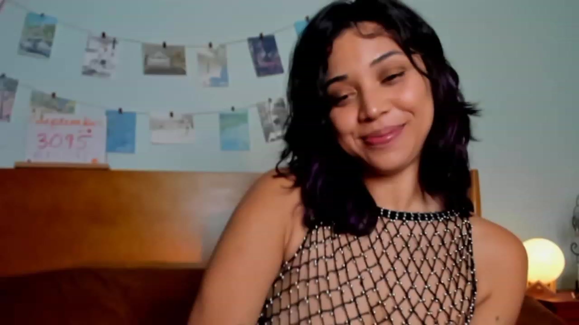 Gallery image thumbnail from KissingHigh's myfreecams stream on, 09/19/2023, 07:04 image 14 of 20