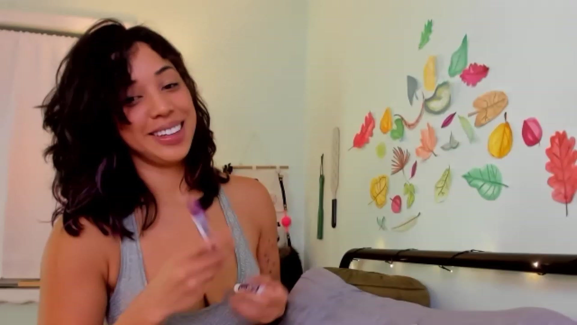 Gallery image thumbnail from KissingHigh's myfreecams stream on, 10/03/2023, 04:06 image 2 of 20