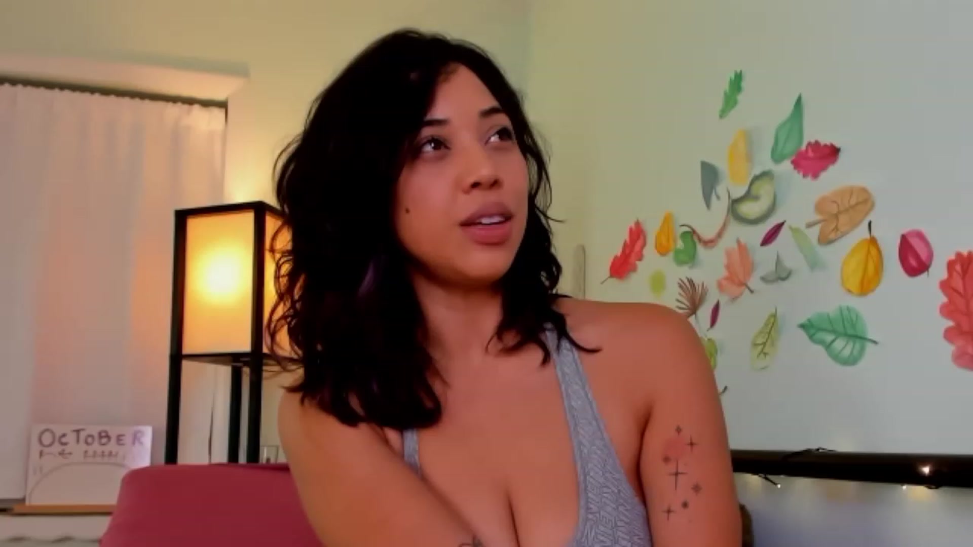 Gallery image thumbnail from KissingHigh's myfreecams stream on, 10/03/2023, 04:06 image 18 of 20
