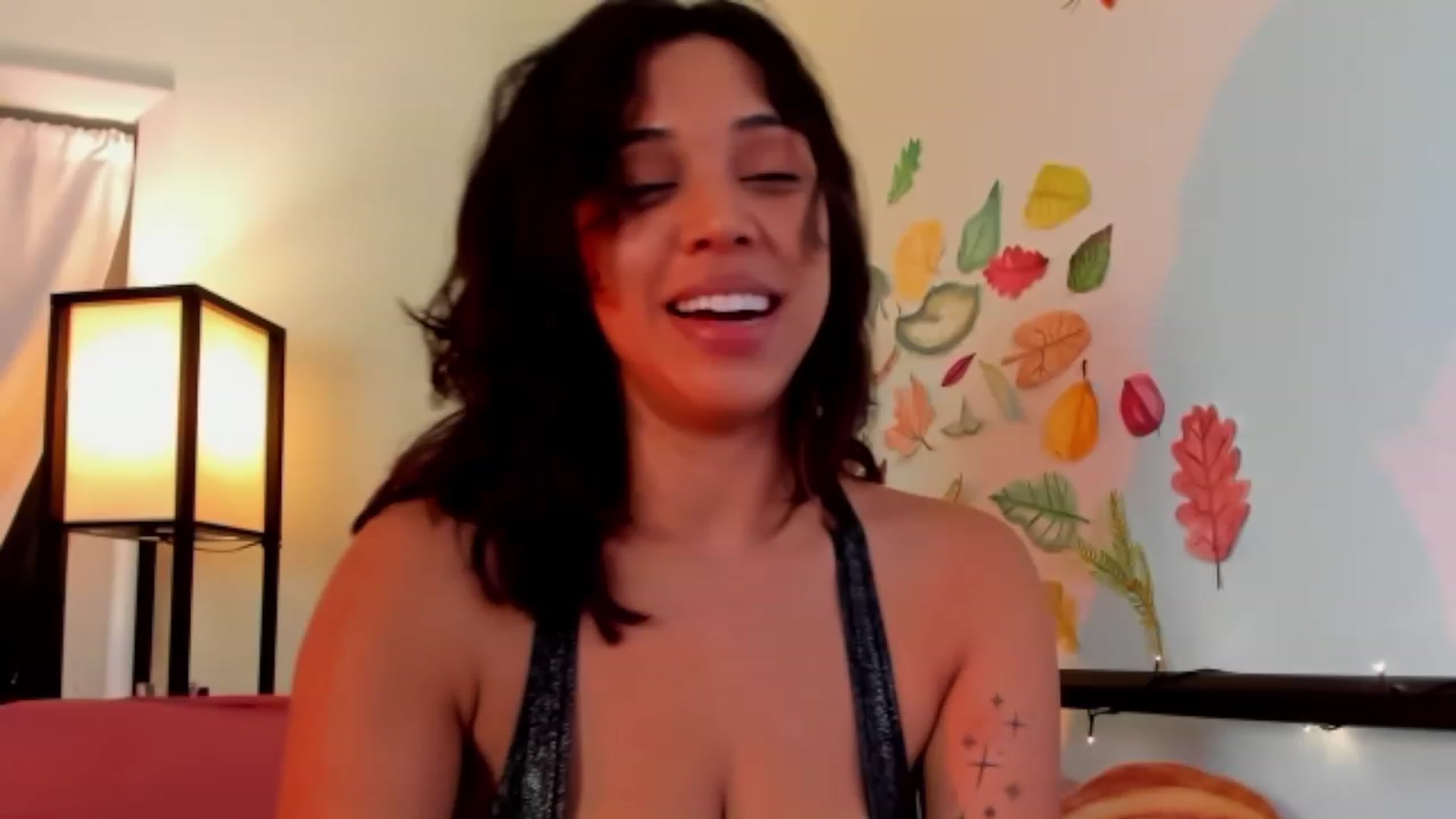 Gallery image thumbnail from KissingHigh's myfreecams stream on, 10/06/2023, 05:57 image 2 of 20