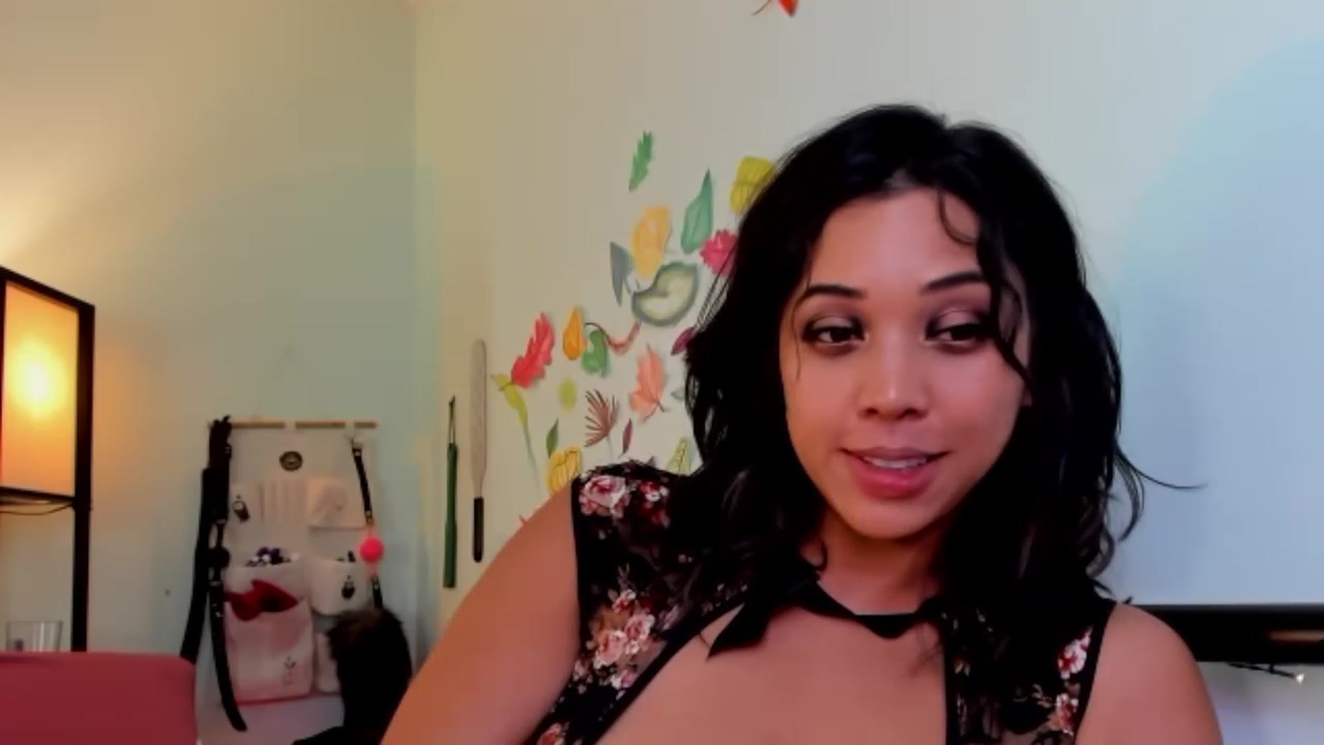 Gallery image thumbnail from KissingHigh's myfreecams stream on, 10/13/2023, 04:43 image 13 of 20
