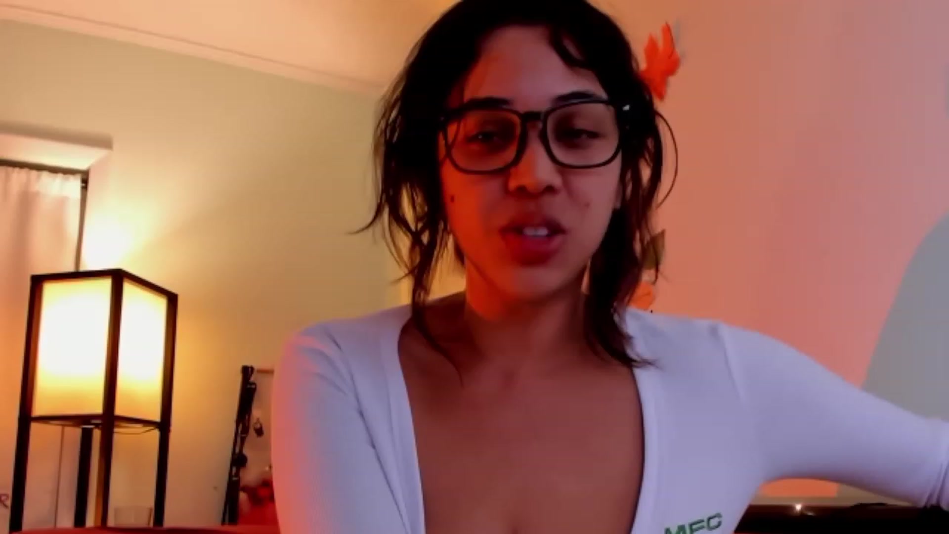Gallery image thumbnail from KissingHigh's myfreecams stream on, 10/15/2023, 05:15 image 5 of 20