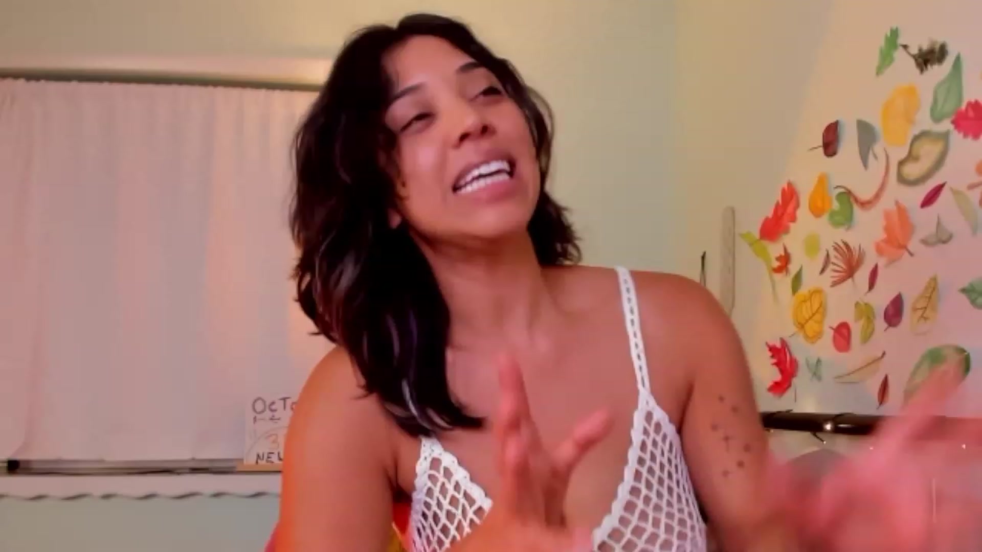 Gallery image thumbnail from KissingHigh's myfreecams stream on, 10/20/2023, 04:32 image 6 of 20