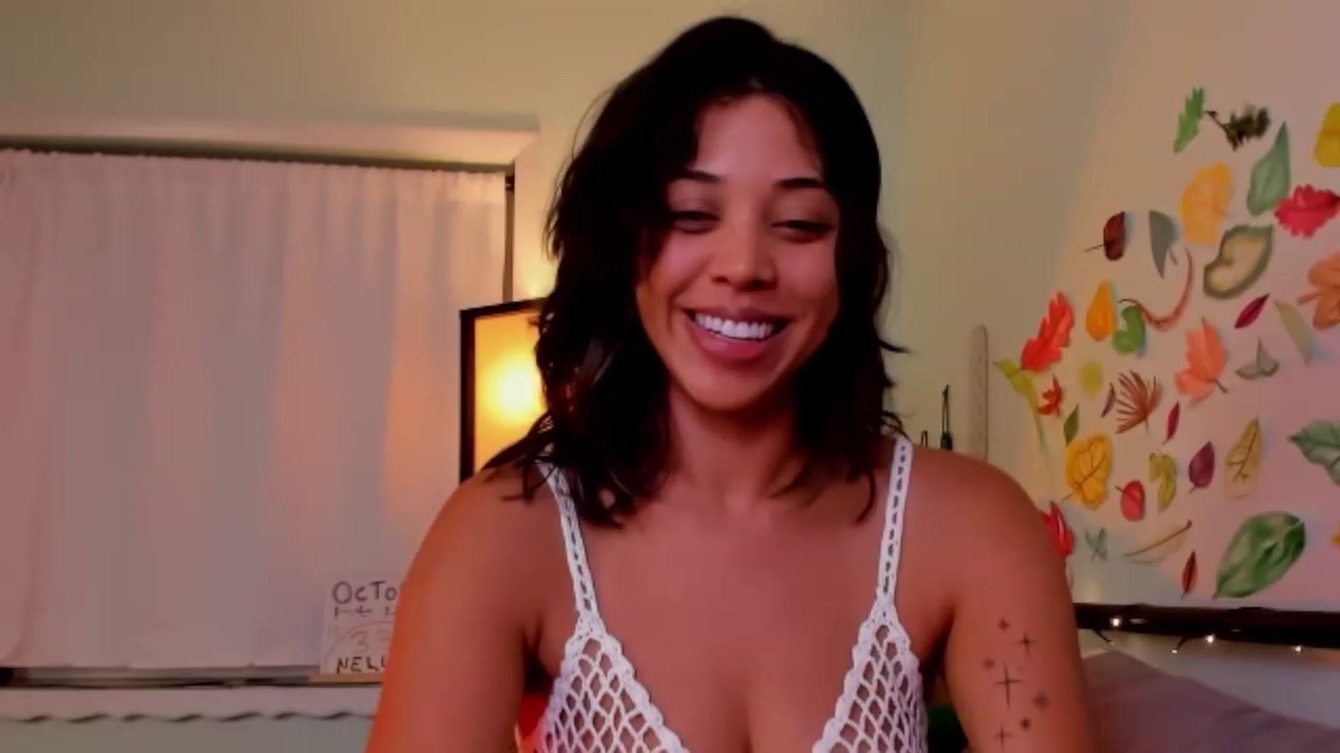 Gallery image thumbnail from KissingHigh's myfreecams stream on, 10/20/2023, 04:32 image 10 of 20