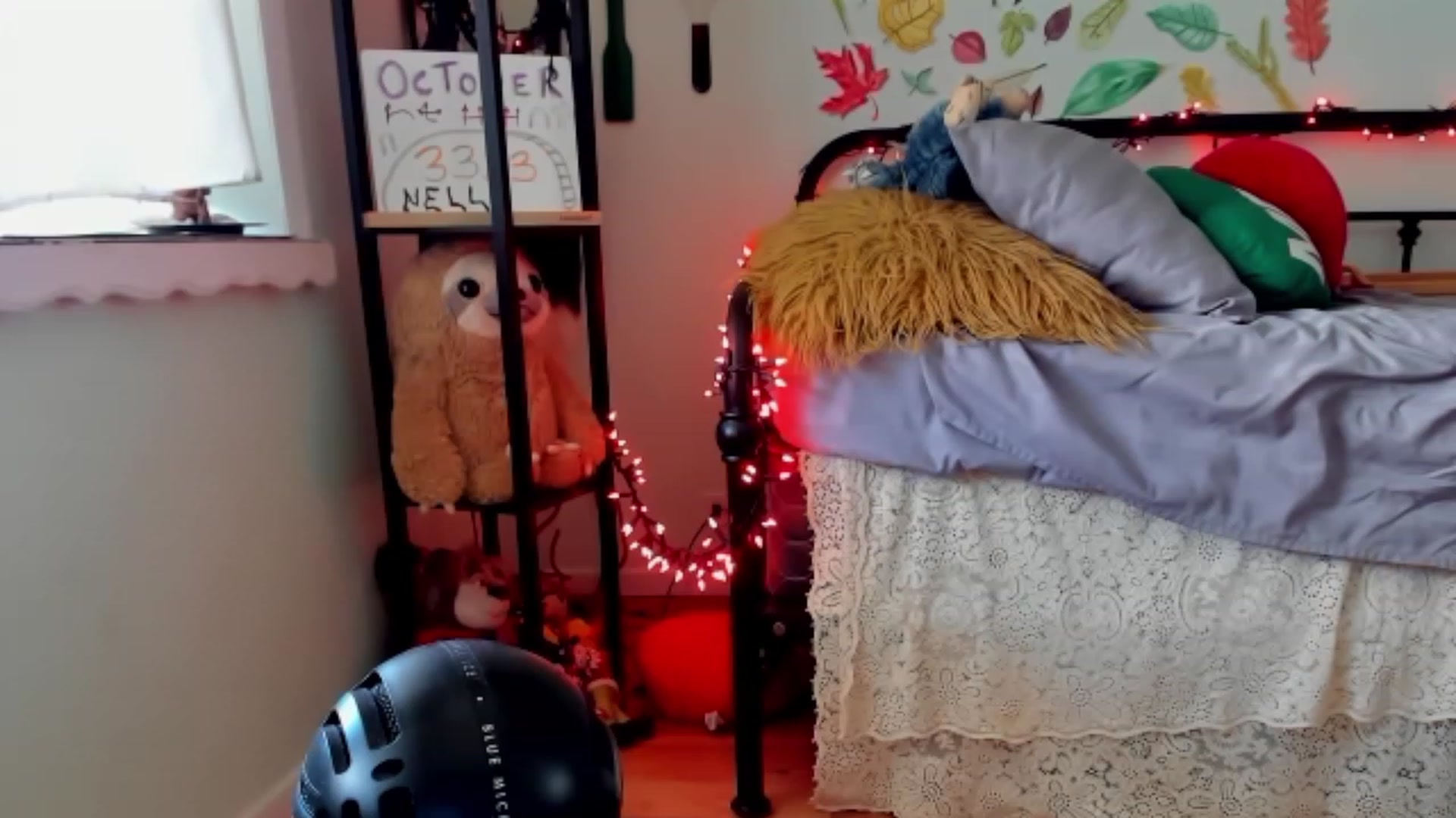 Gallery image thumbnail from KissingHigh's myfreecams stream on, 10/22/2023, 18:36 image 18 of 20