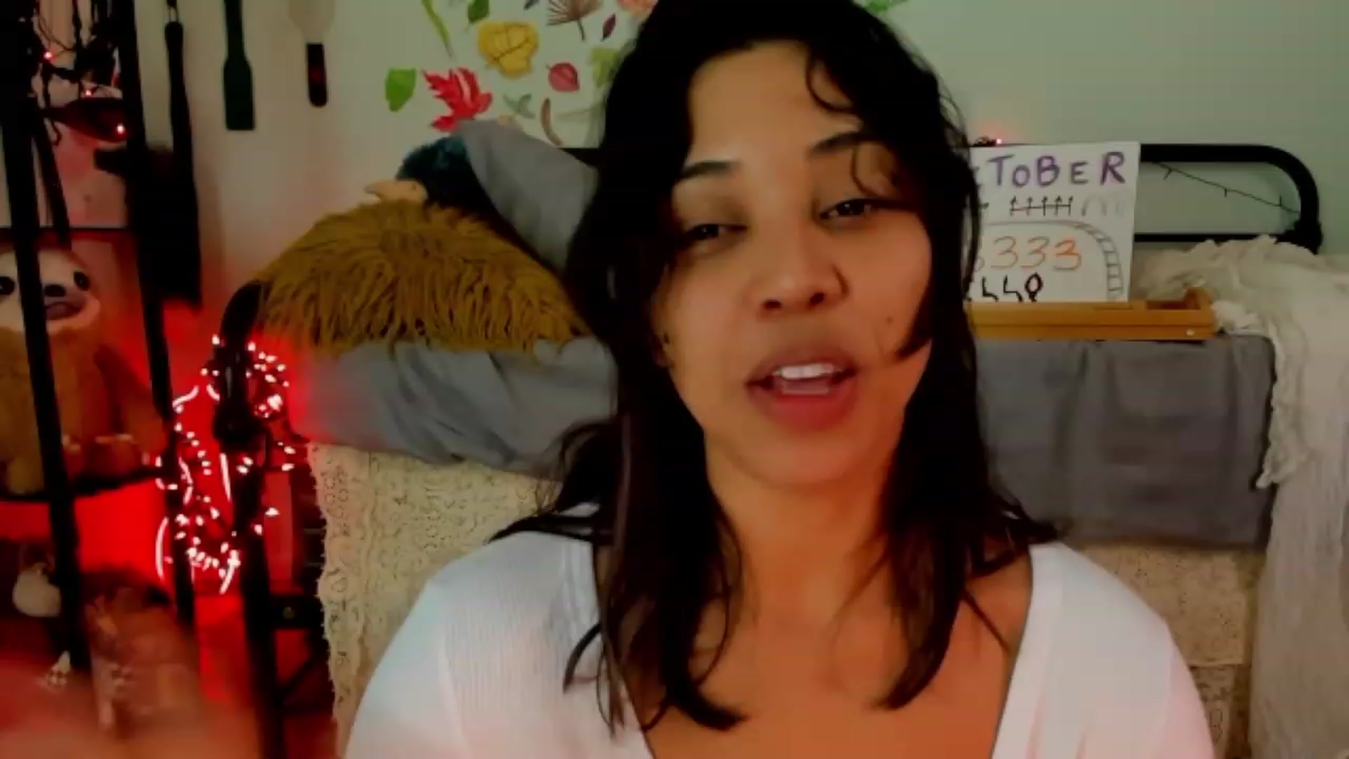 Gallery image thumbnail from KissingHigh's myfreecams stream on, 10/27/2023, 07:15 image 4 of 20