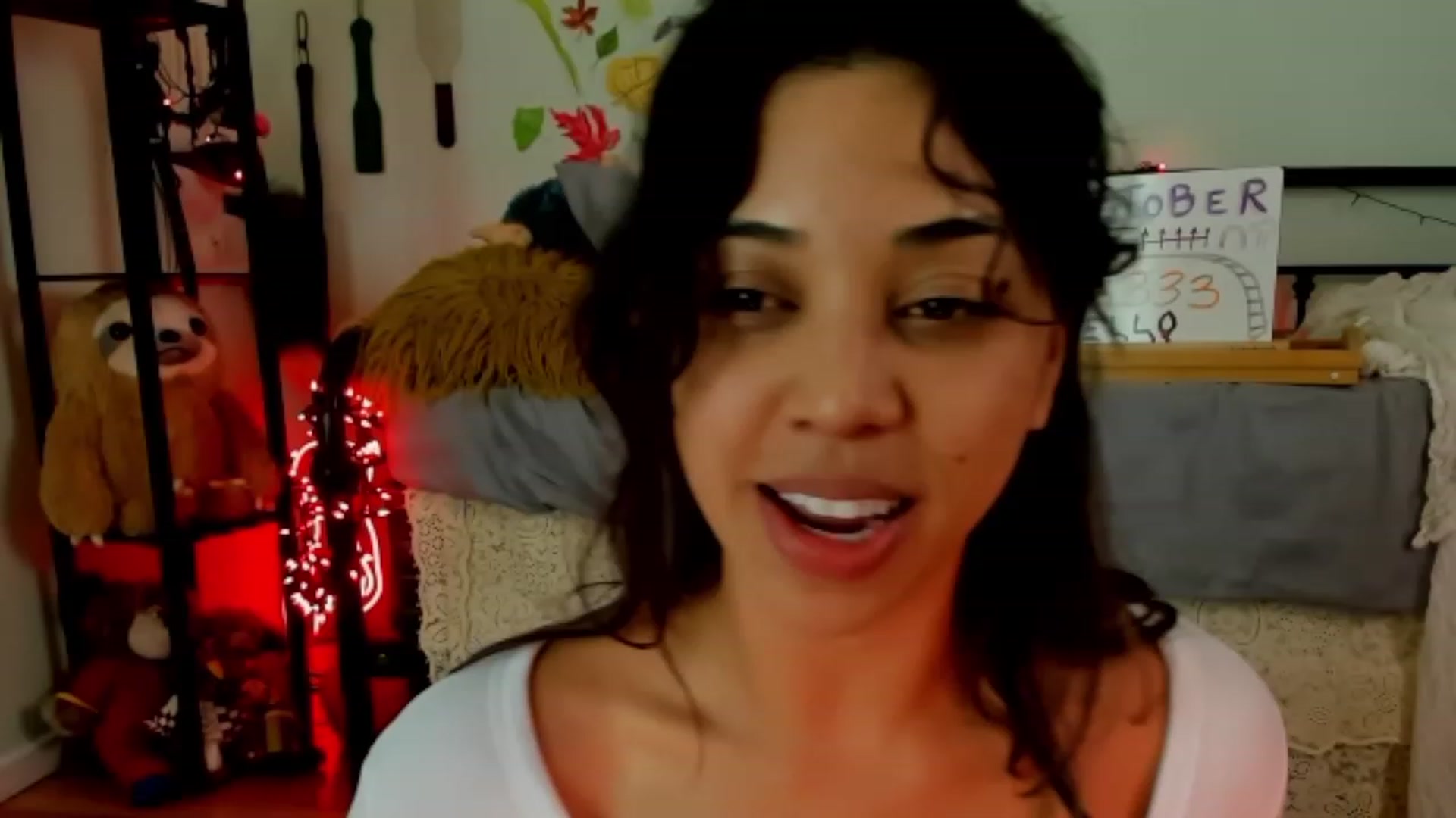 Gallery image thumbnail from KissingHigh's myfreecams stream on, 10/27/2023, 07:15 image 14 of 20