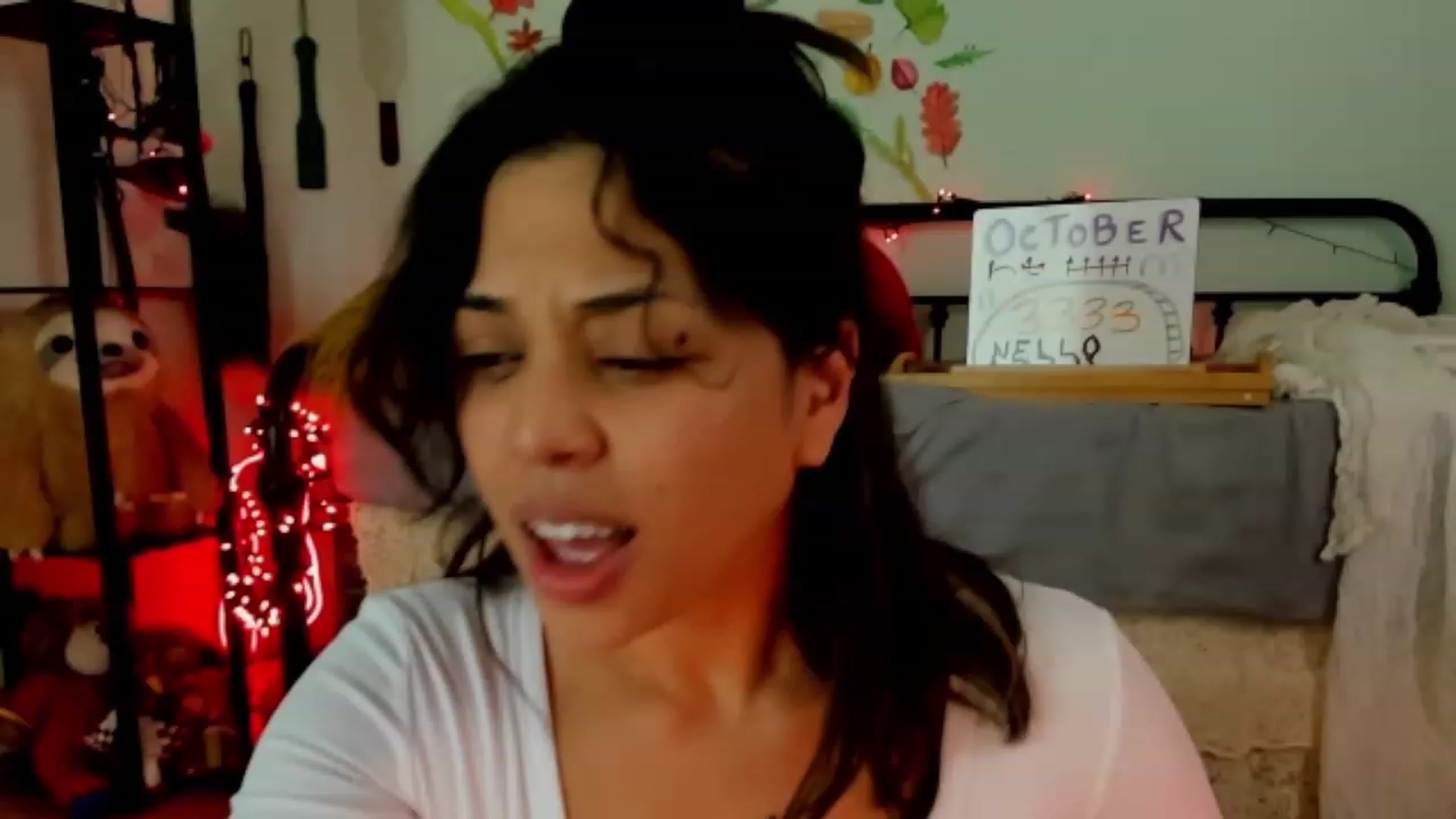 Gallery image thumbnail from KissingHigh's myfreecams stream on, 10/27/2023, 07:15 image 9 of 20