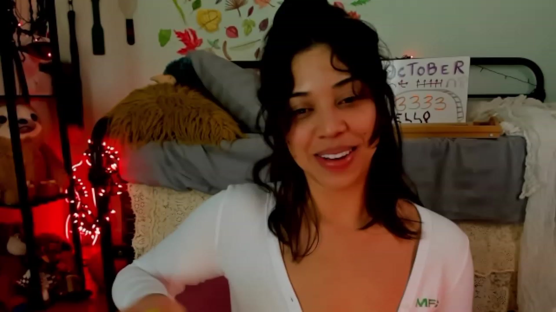 Gallery image thumbnail from KissingHigh's myfreecams stream on, 10/27/2023, 07:15 image 7 of 20