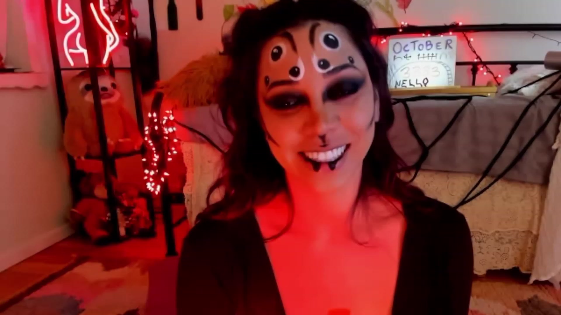 Gallery image thumbnail from KissingHigh's myfreecams stream on, 10/29/2023, 03:45 image 19 of 20
