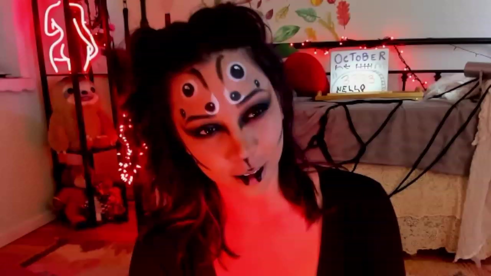 Gallery image thumbnail from KissingHigh's myfreecams stream on, 10/29/2023, 03:45 image 3 of 20