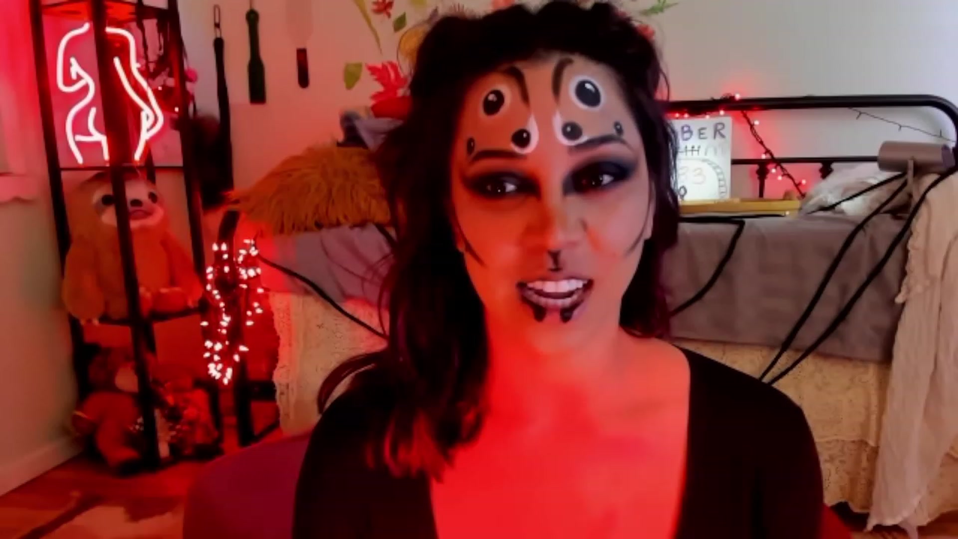 Gallery image thumbnail from KissingHigh's myfreecams stream on, 10/29/2023, 06:51 image 4 of 20