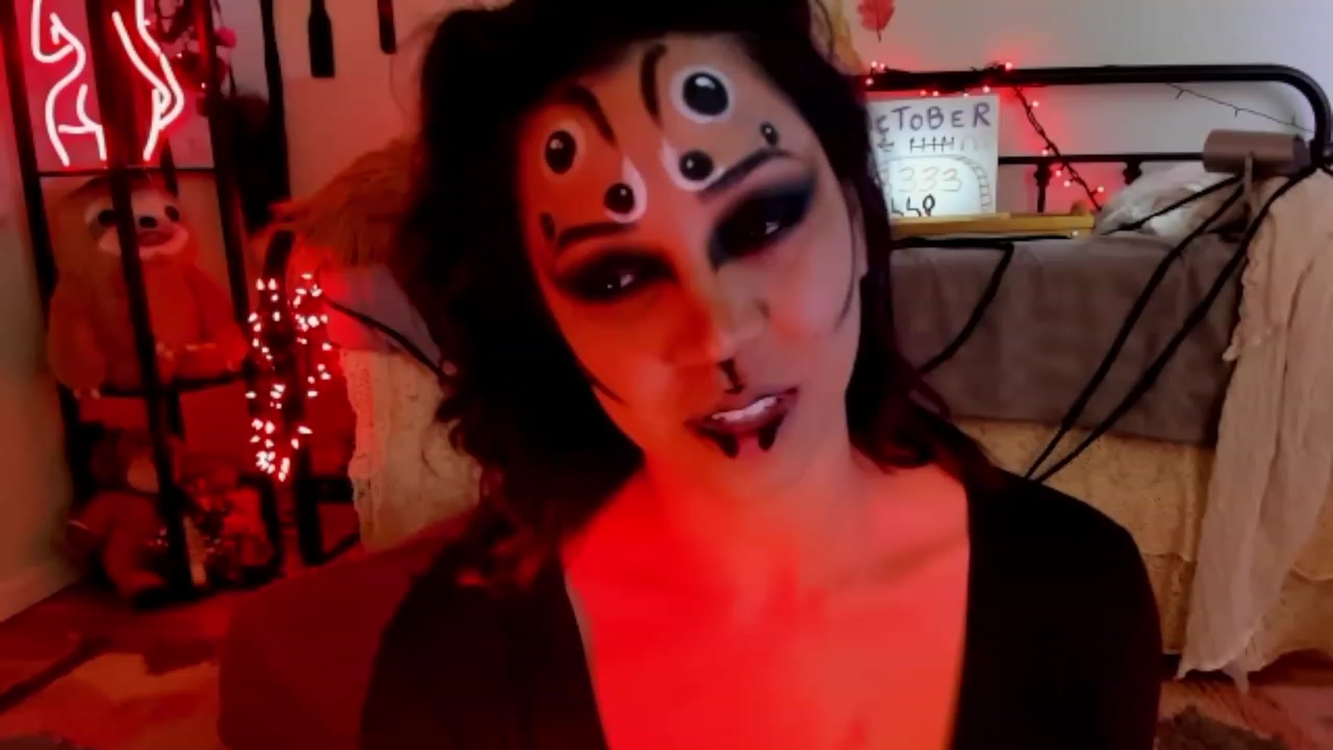 Gallery image thumbnail from KissingHigh's myfreecams stream on, 10/29/2023, 06:51 image 1 of 20