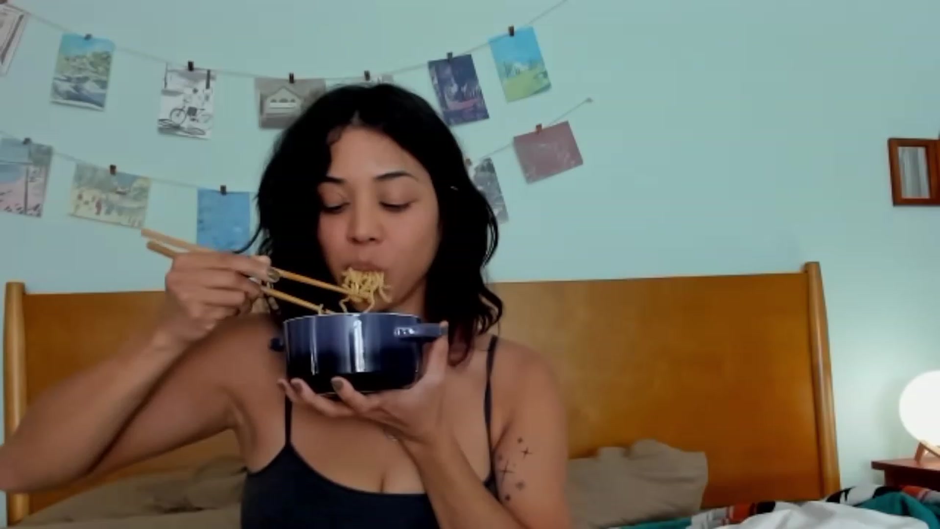 Gallery image thumbnail from KissingHigh's myfreecams stream on, 11/10/2023, 06:19 image 9 of 20