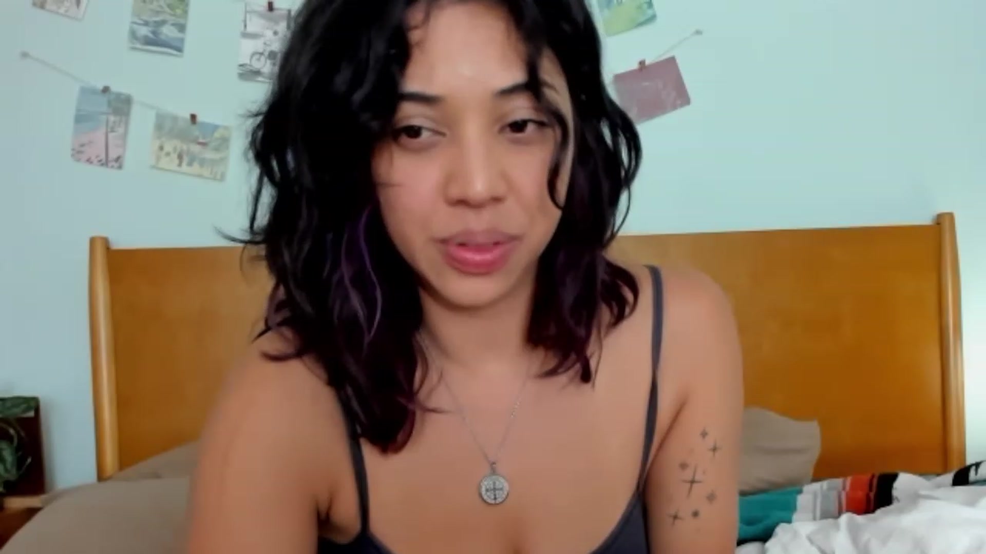 Gallery image thumbnail from KissingHigh's myfreecams stream on, 11/10/2023, 06:19 image 11 of 20