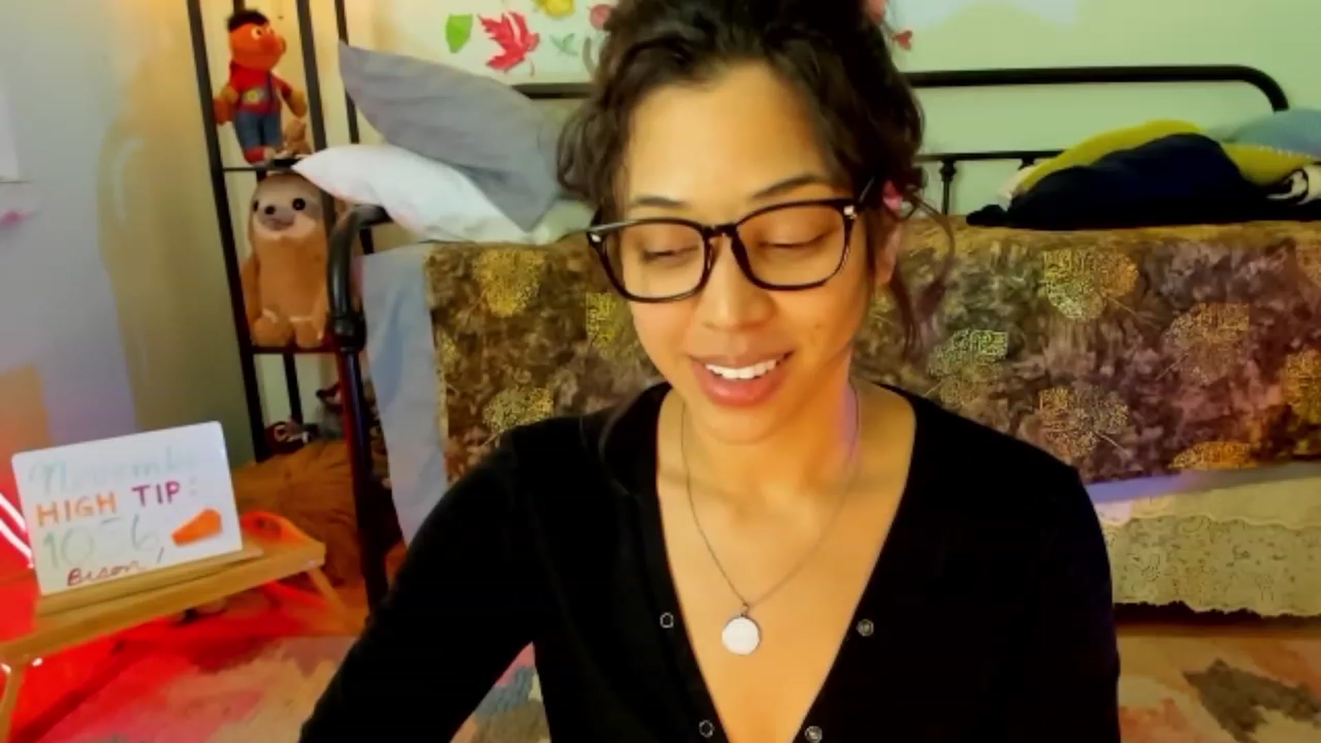 Gallery image thumbnail from KissingHigh's myfreecams stream on, 11/14/2023, 05:35 image 13 of 20