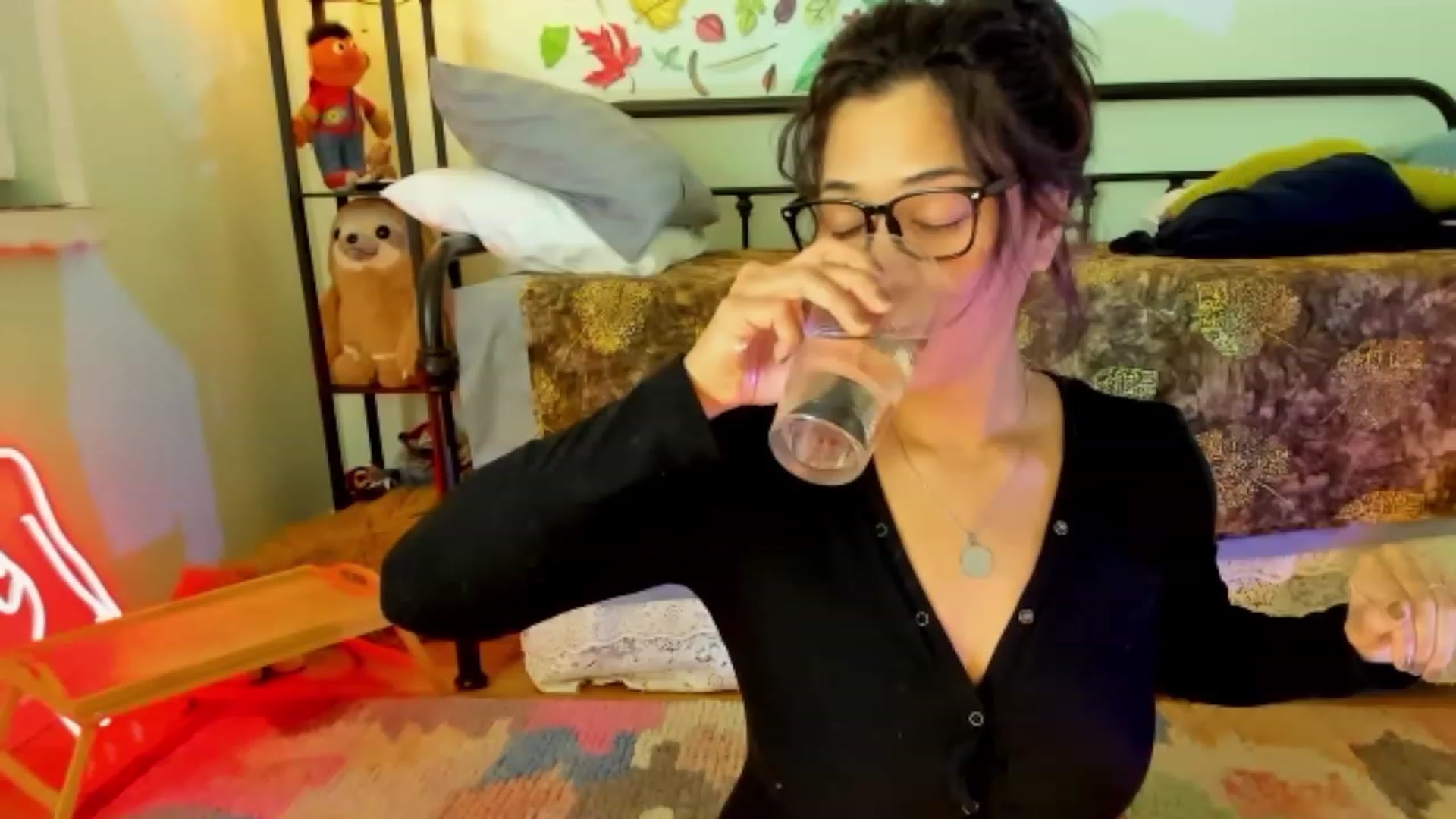 Gallery image thumbnail from KissingHigh's myfreecams stream on, 11/14/2023, 05:35 image 5 of 20