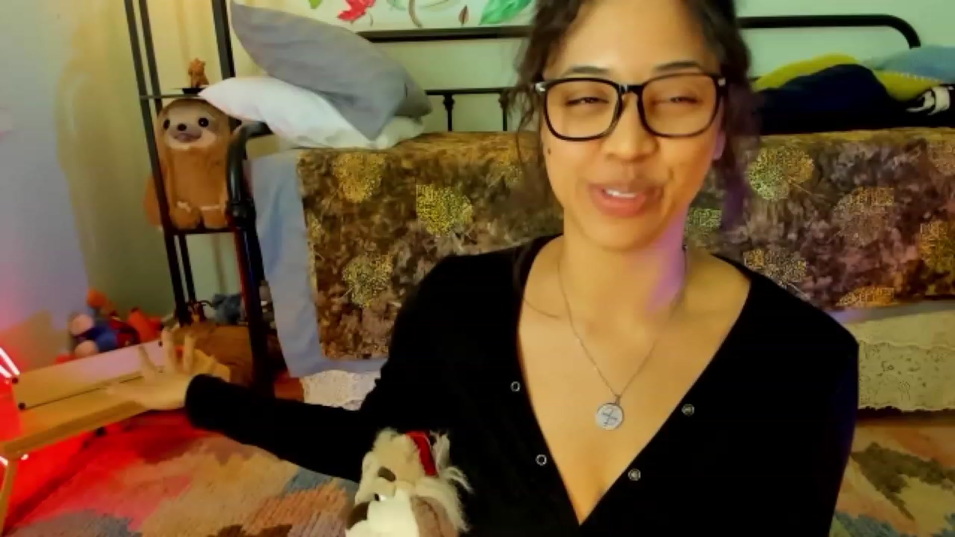 Gallery image thumbnail from KissingHigh's myfreecams stream on, 11/14/2023, 06:43 image 13 of 20