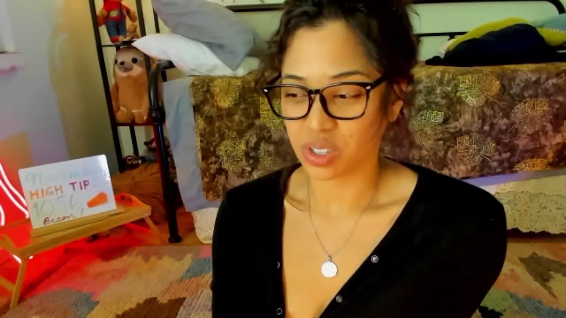 Gallery image thumbnail from KissingHigh's myfreecams stream on, 11/14/2023, 06:43 image 9 of 20