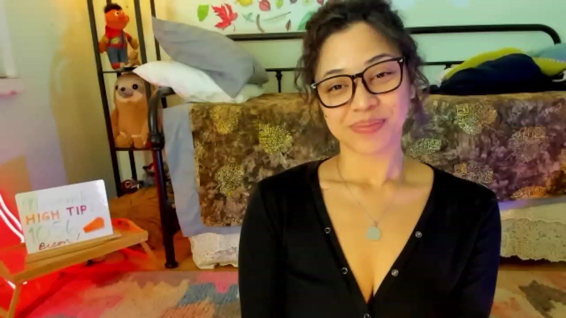 Gallery image thumbnail from KissingHigh's myfreecams stream on, 11/14/2023, 06:43 image 2 of 20