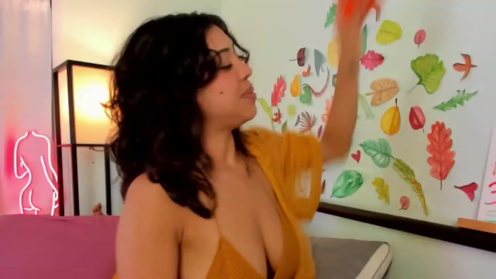 Gallery image thumbnail from KissingHigh's myfreecams stream on, 12/01/2023, 05:29 image 20 of 20
