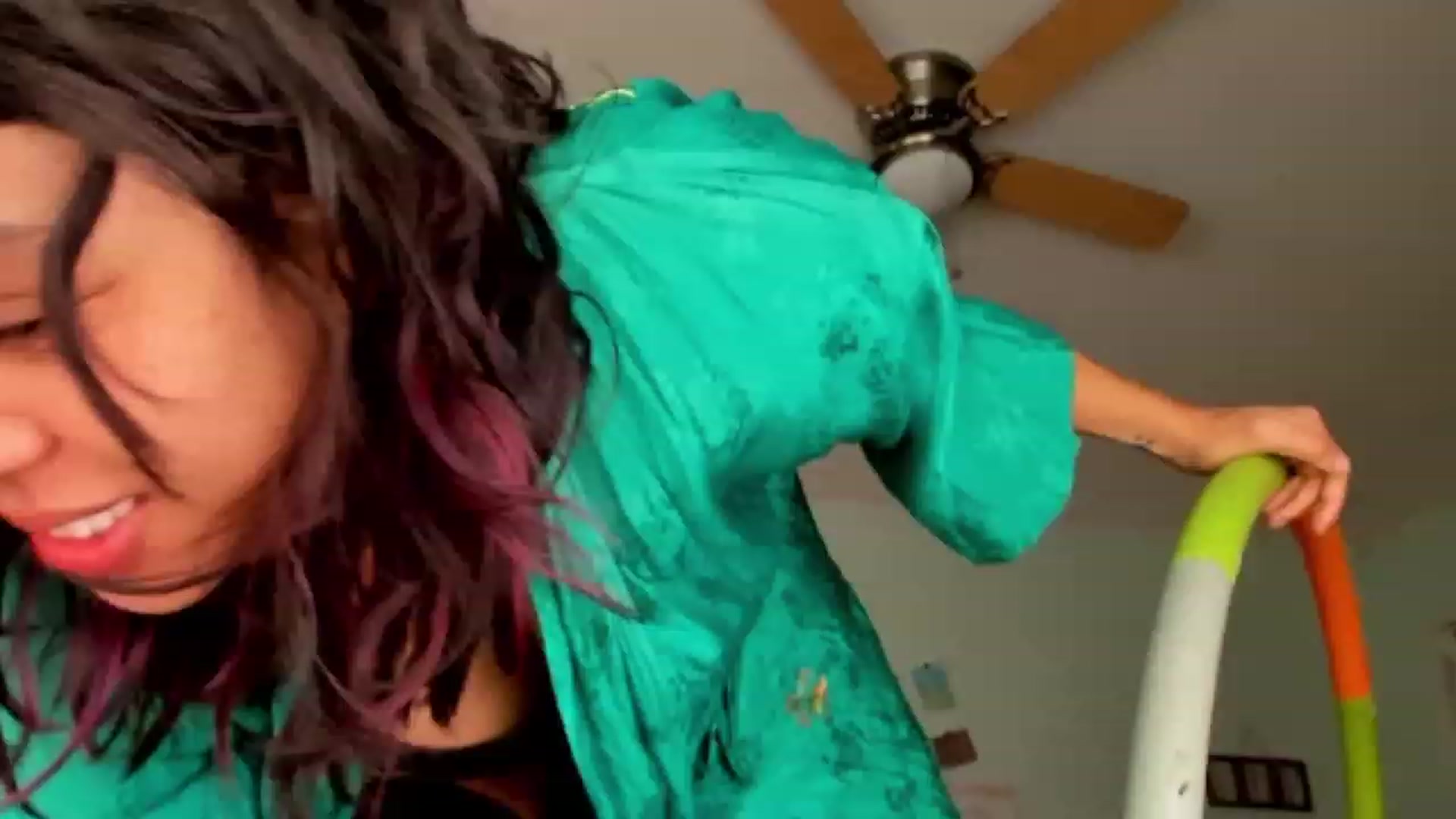 Gallery image thumbnail from KissingHigh's myfreecams stream on, 12/08/2023, 18:41 image 4 of 20