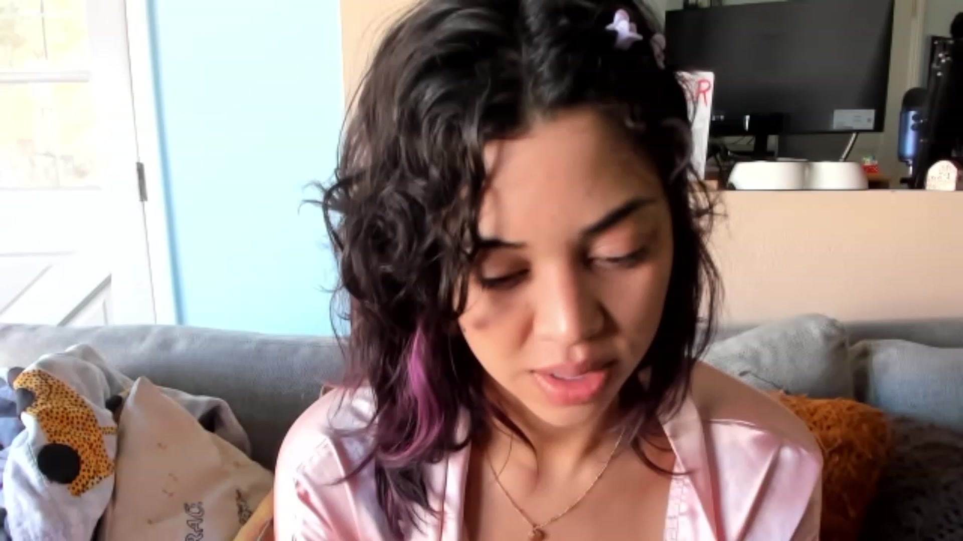 Gallery image thumbnail from KissingHigh's myfreecams stream on, 12/10/2023, 19:40 image 3 of 20