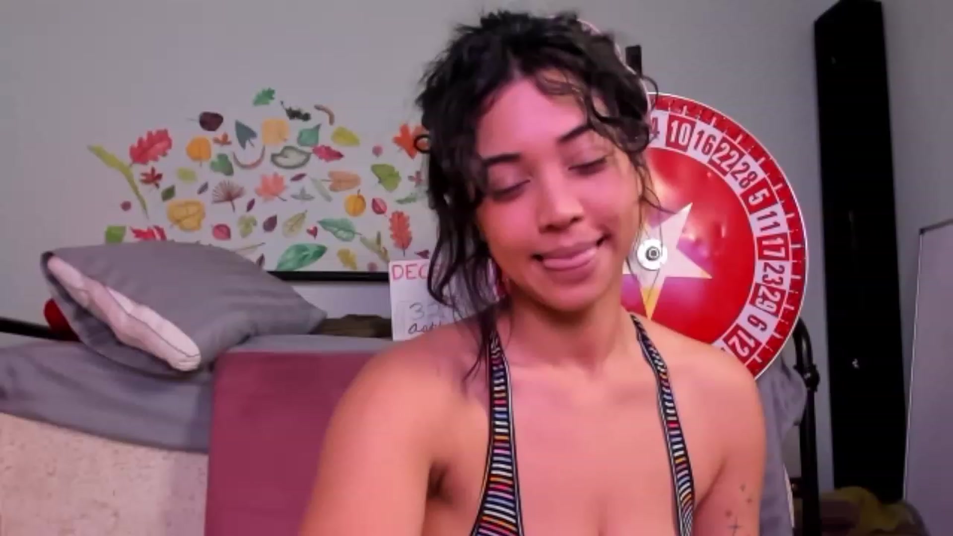 Gallery image thumbnail from KissingHigh's myfreecams stream on, 12/15/2023, 01:25 image 2 of 20