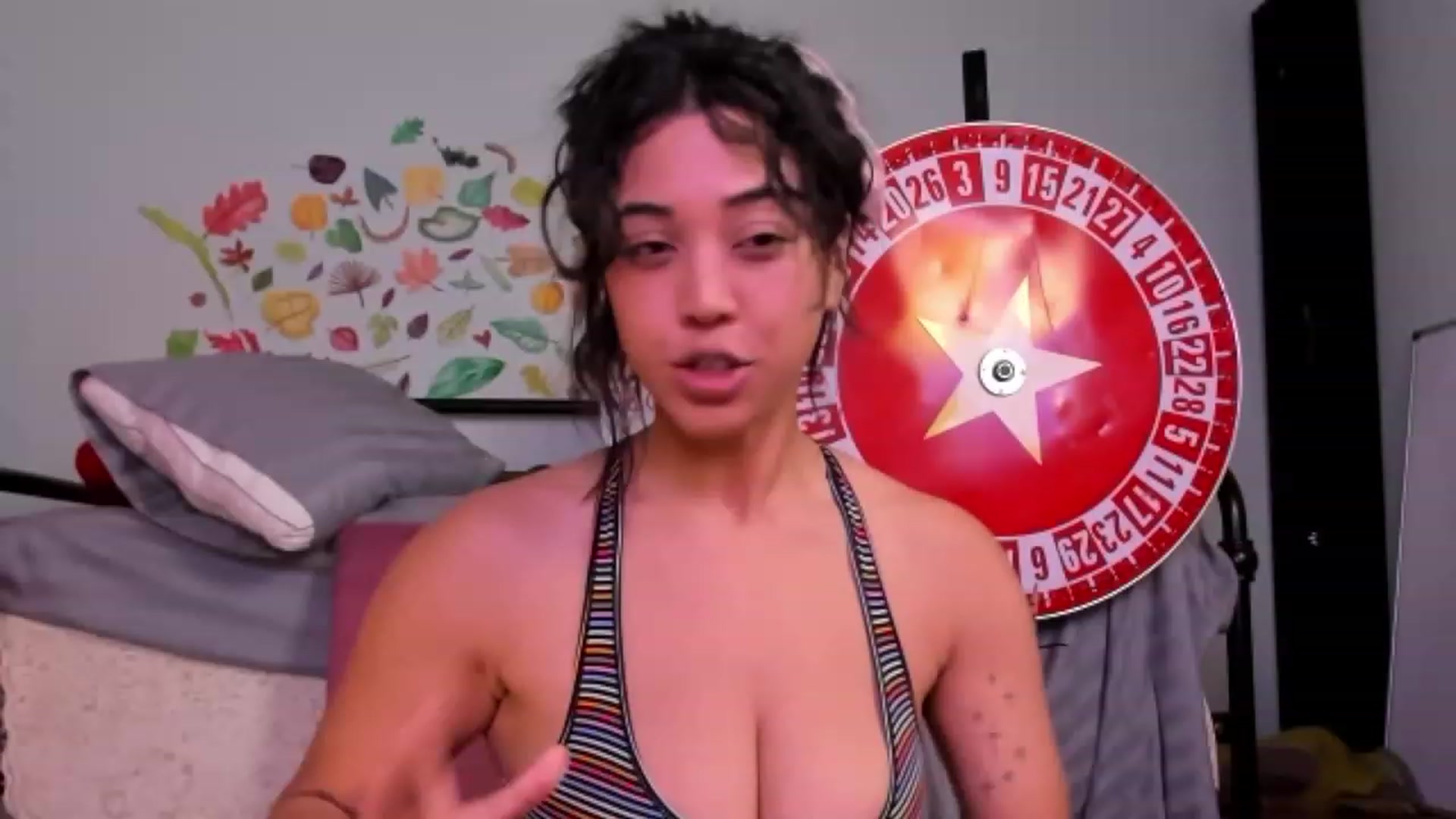 Gallery image thumbnail from KissingHigh's myfreecams stream on, 12/15/2023, 01:25 image 5 of 20