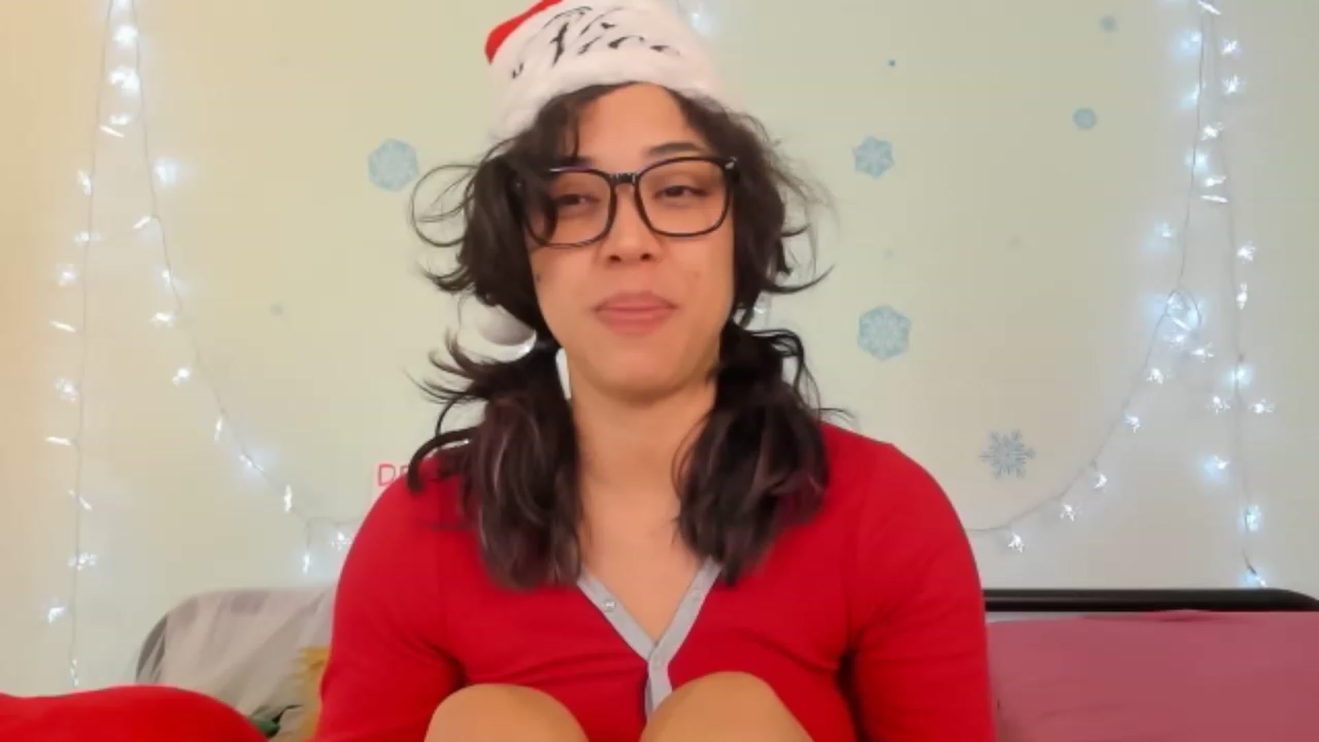 Gallery image thumbnail from KissingHigh's myfreecams stream on, 12/24/2023, 18:40 image 8 of 20