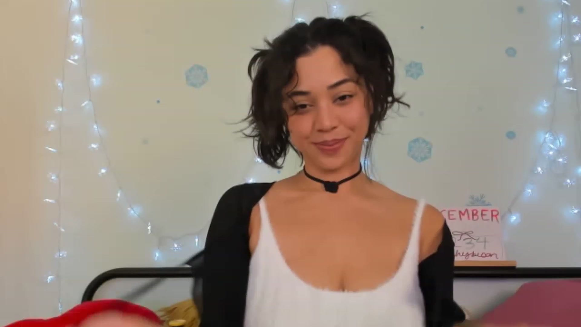Gallery image thumbnail from KissingHigh's myfreecams stream on, 12/29/2023, 04:17 image 18 of 20