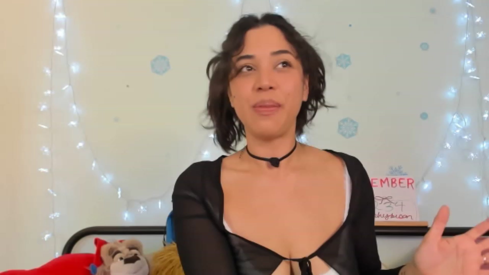 Gallery image thumbnail from KissingHigh's myfreecams stream on, 12/29/2023, 05:21 image 10 of 20