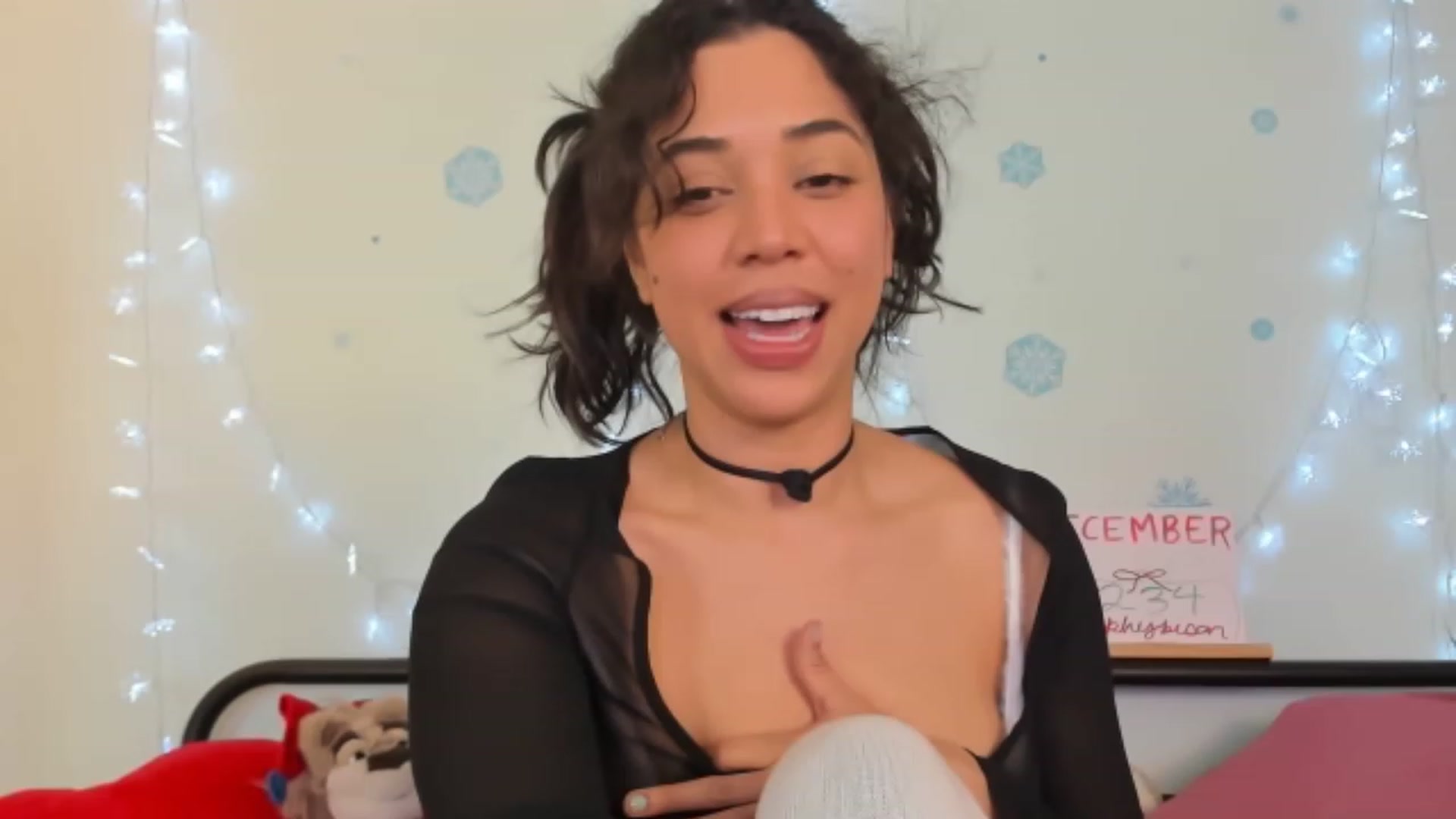 Gallery image thumbnail from KissingHigh's myfreecams stream on, 12/29/2023, 05:21 image 9 of 20