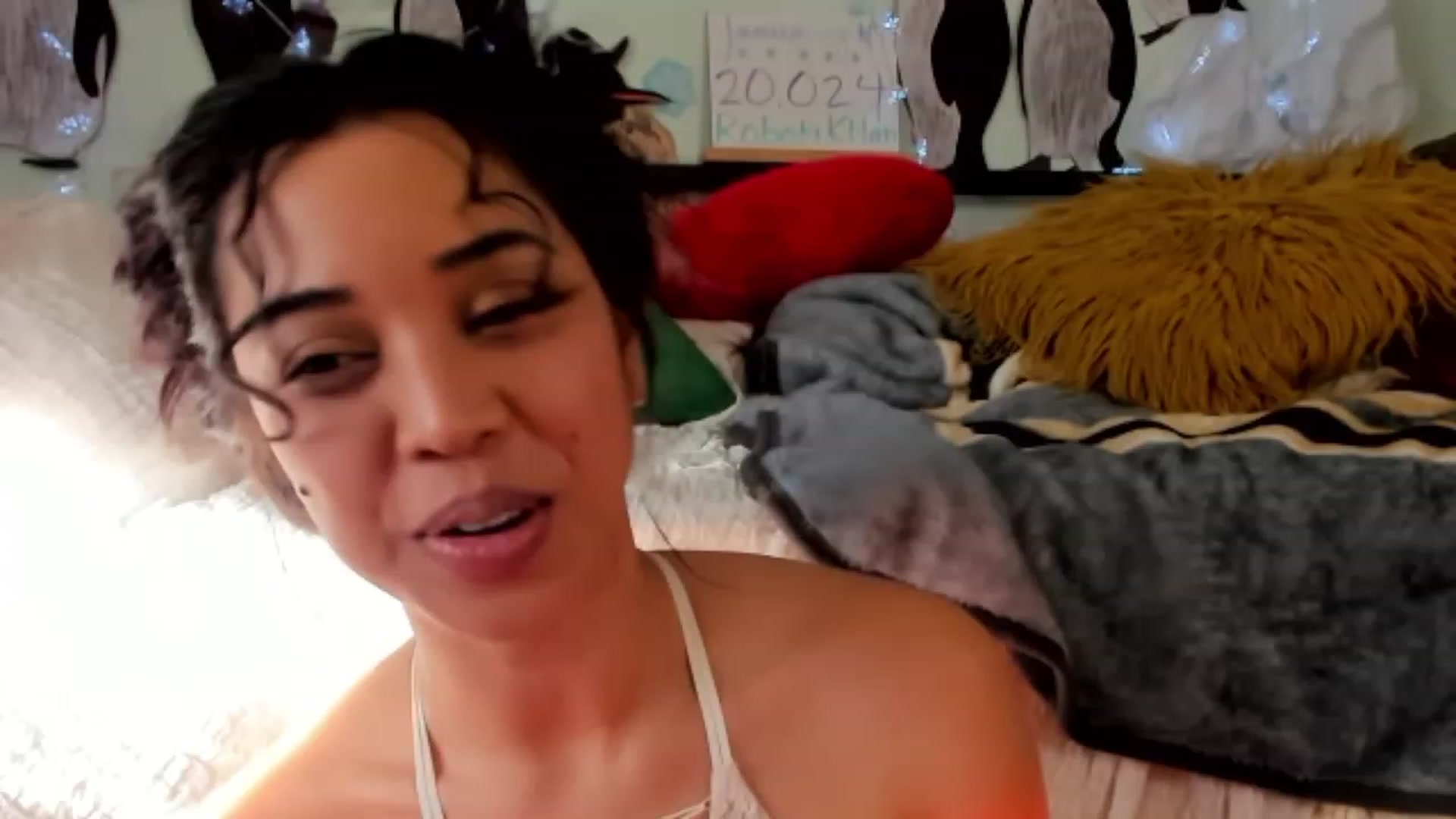 Gallery image thumbnail from KissingHigh's myfreecams stream on, 01/19/2024, 24:02 image 8 of 20