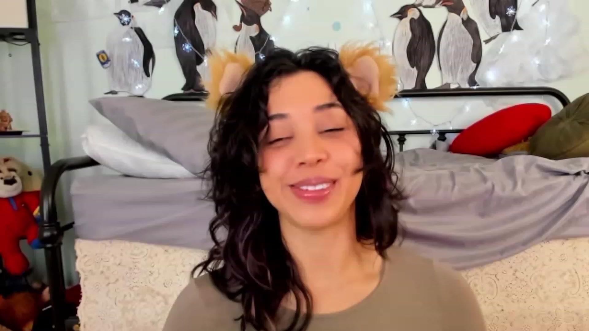 Gallery image thumbnail from KissingHigh's myfreecams stream on, 01/23/2024, 03:47 image 7 of 20