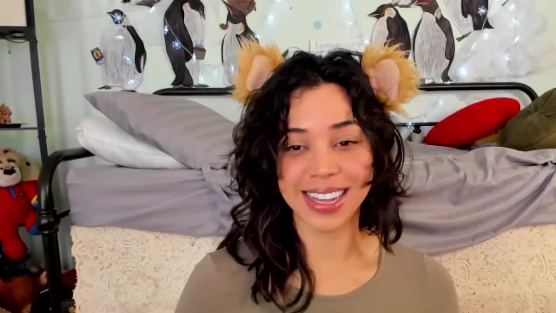 Gallery image thumbnail from KissingHigh's myfreecams stream on, 01/23/2024, 03:47 image 5 of 20