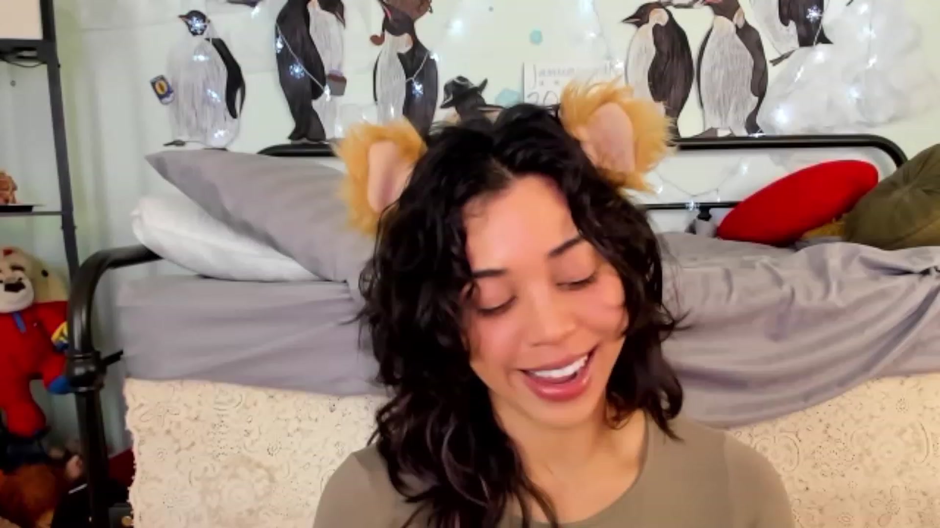 Gallery image thumbnail from KissingHigh's myfreecams stream on, 01/23/2024, 03:47 image 11 of 20