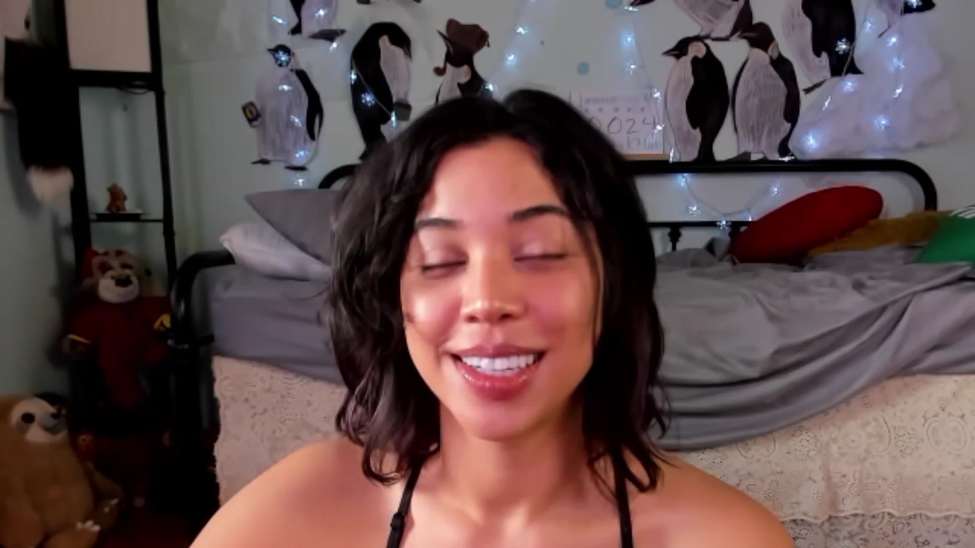 Gallery image thumbnail from KissingHigh's myfreecams stream on, 01/28/2024, 18:52 image 1 of 20