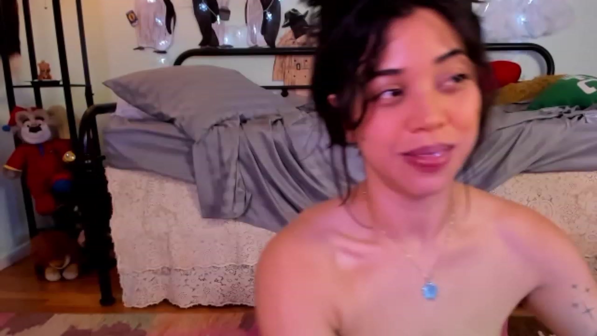 Gallery image thumbnail from KissingHigh's myfreecams stream on, 01/30/2024, 05:23 image 19 of 20