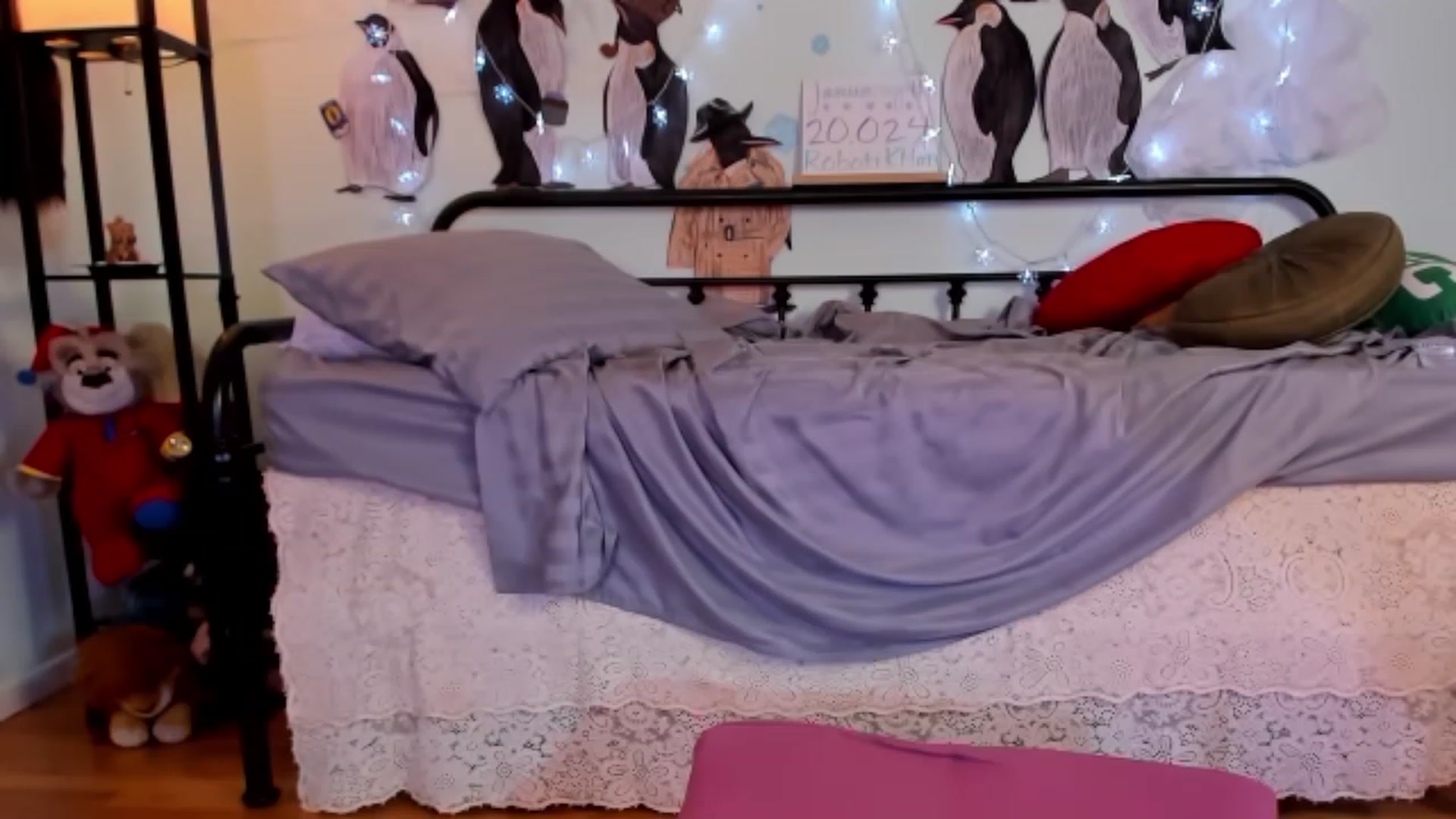 Gallery image thumbnail from KissingHigh's myfreecams stream on, 01/30/2024, 05:23 image 7 of 20