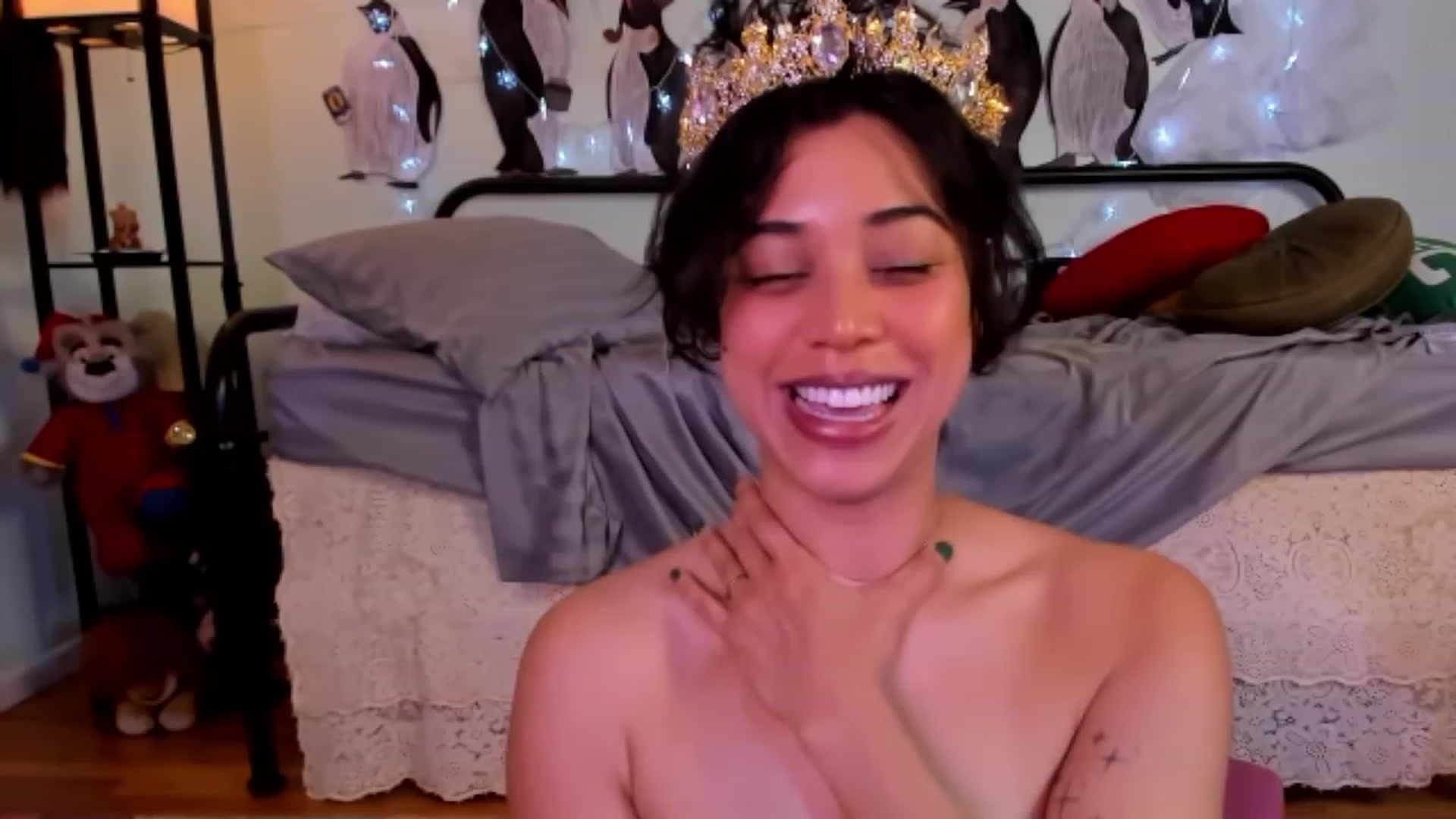 Gallery image thumbnail from KissingHigh's myfreecams stream on, 01/30/2024, 05:23 image 6 of 20