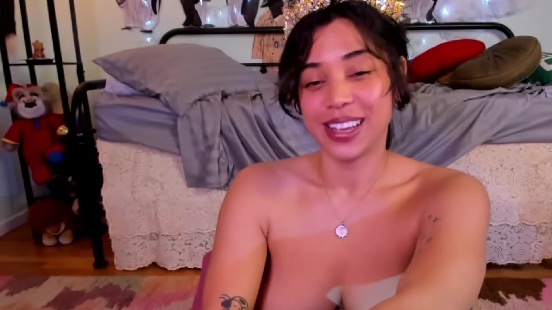 Gallery image thumbnail from KissingHigh's myfreecams stream on, 01/30/2024, 05:23 image 15 of 20