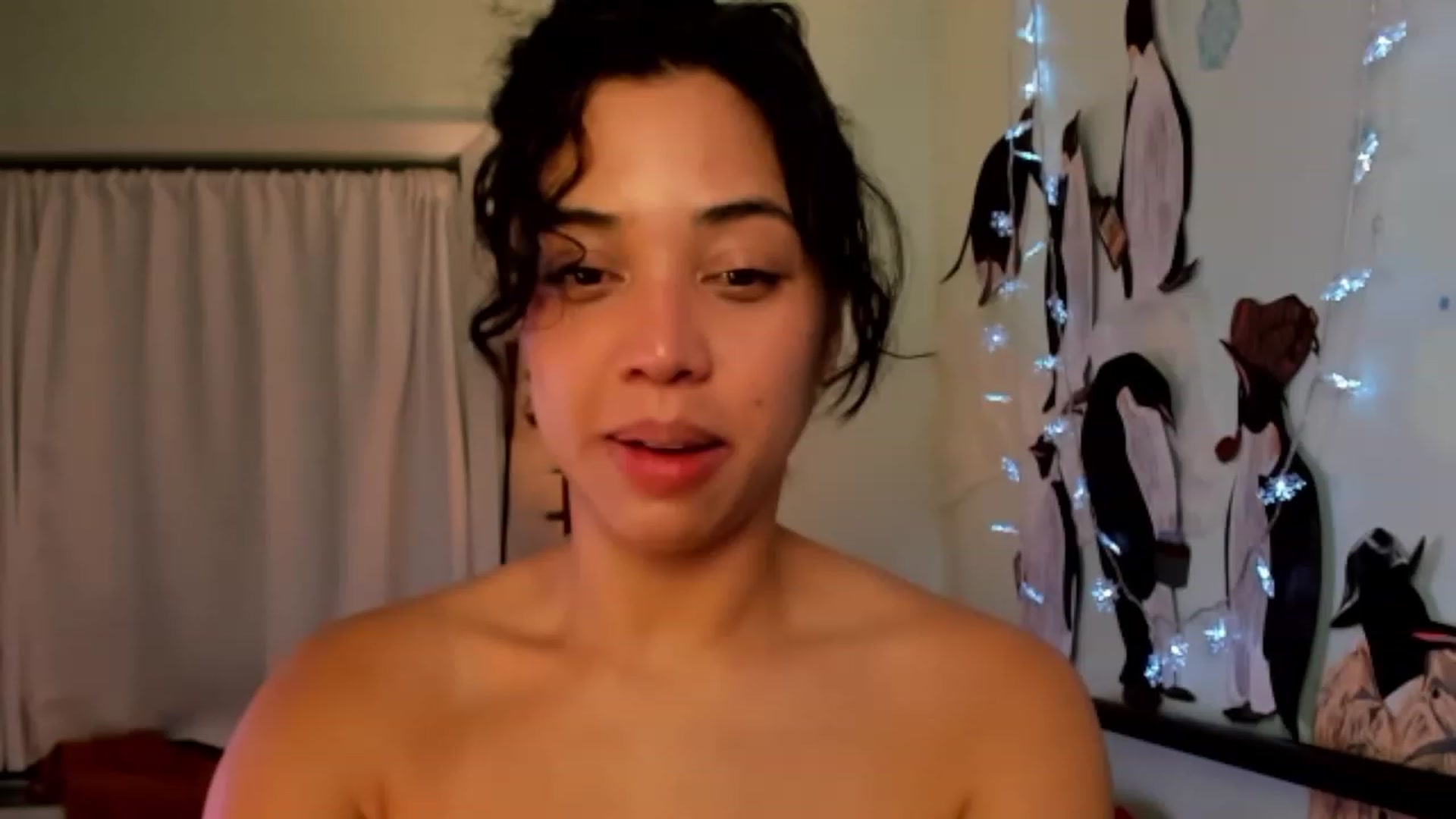 Gallery image thumbnail from KissingHigh's myfreecams stream on, 02/13/2024, 05:41 image 11 of 20